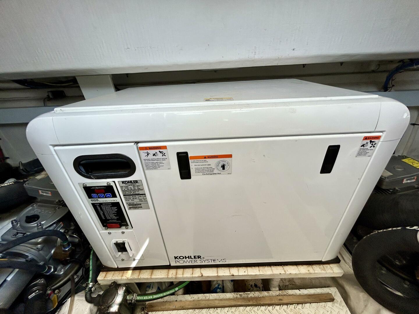 2011-cruisers-yachts-48-cantius-power-9750201-20250610141810726-1_XLARGE