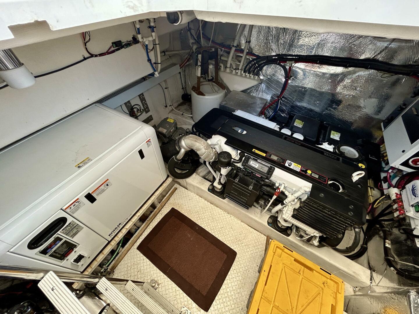 2011-cruisers-yachts-48-cantius-power-9750201-20250610141828826-1_XLARGE