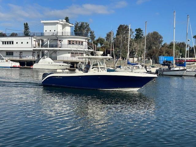 2016-century-3200-center-console-power-9570201-20250602153550205-1_XLARGE