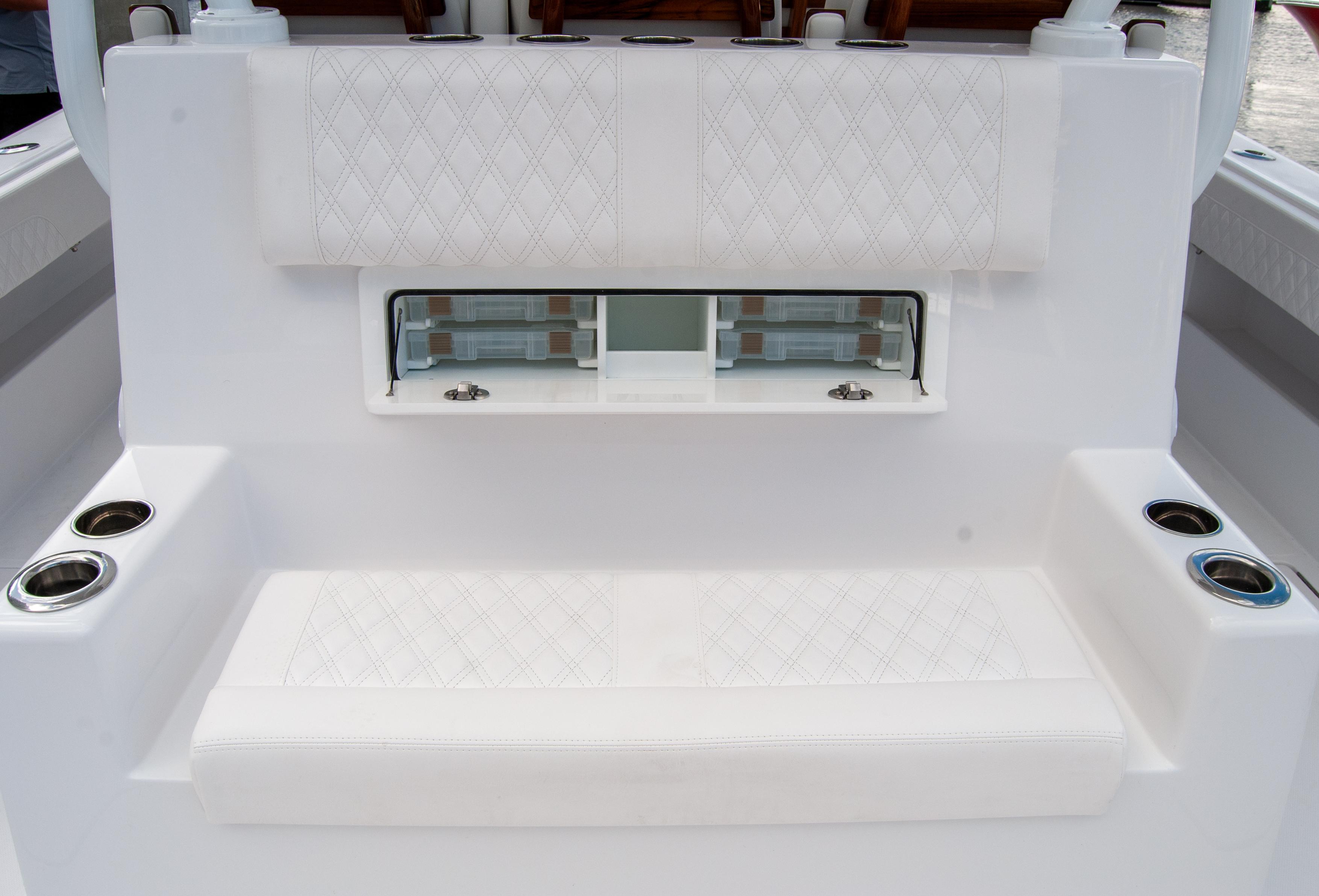 2025-front-runner-43-catamaran-power-9710201-20250310102533489-1_XLARGE