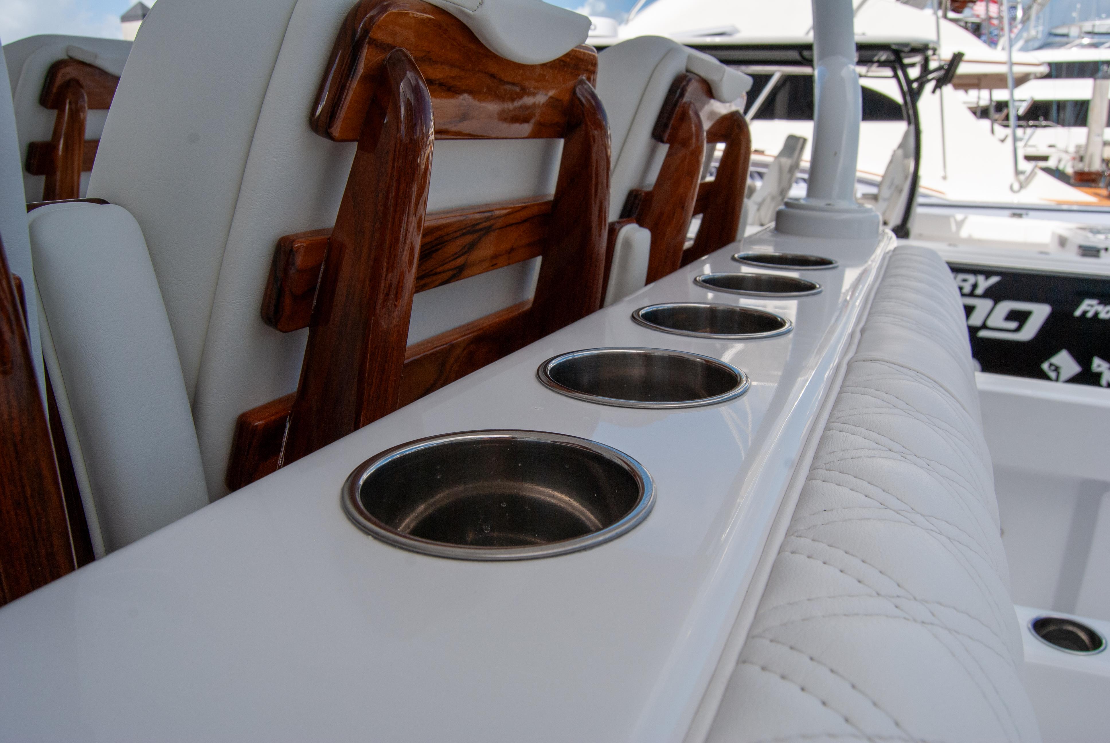 2025-front-runner-43-catamaran-power-9710201-20250310102542541-1_XLARGE