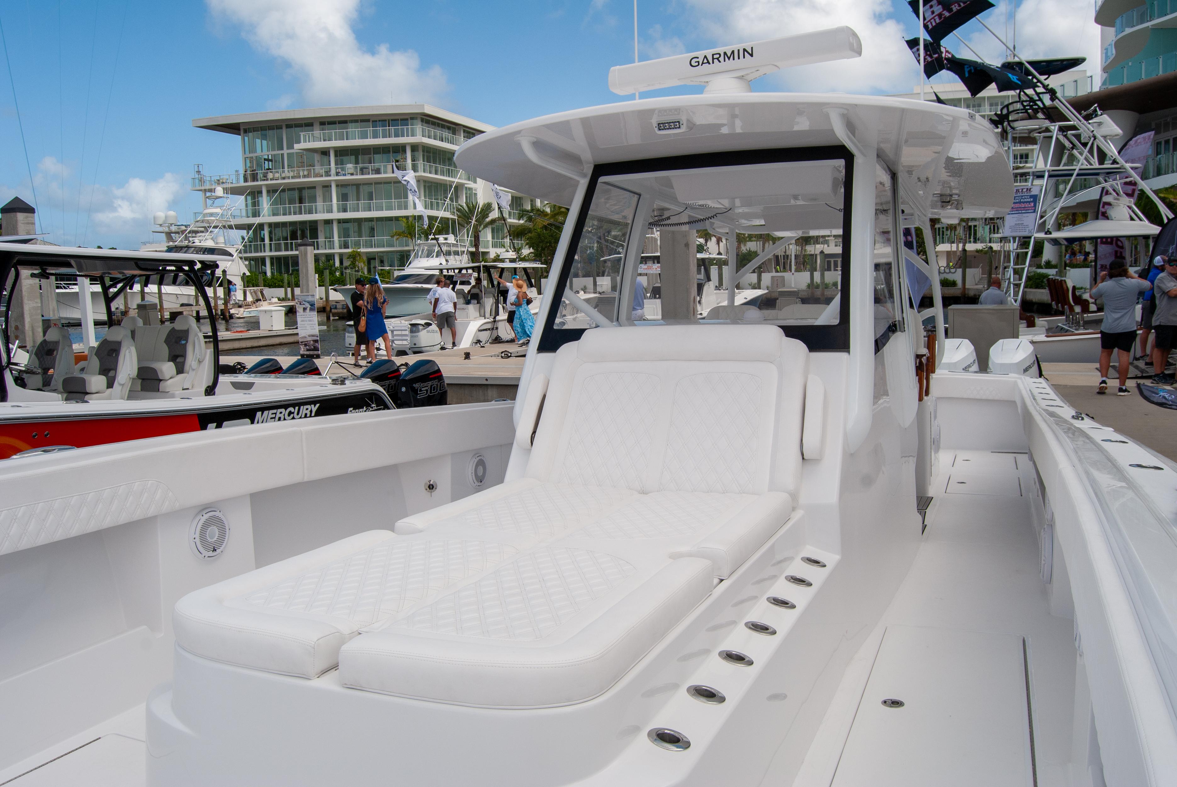 2025-front-runner-43-catamaran-power-9710201-20250310102550019-1_XLARGE