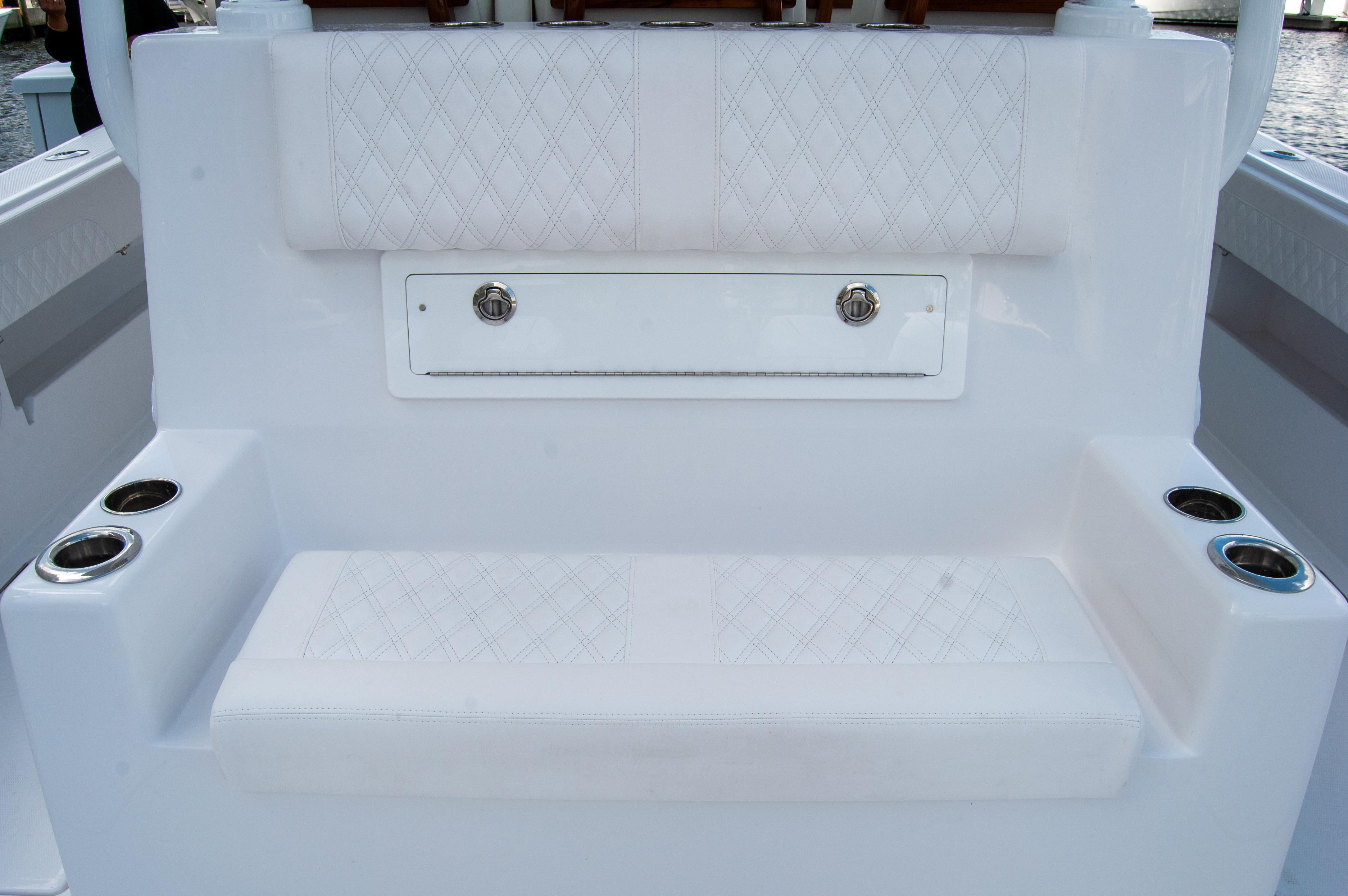 2025-front-runner-43-catamaran-power-9710201-20250310102928129-1_XLARGE