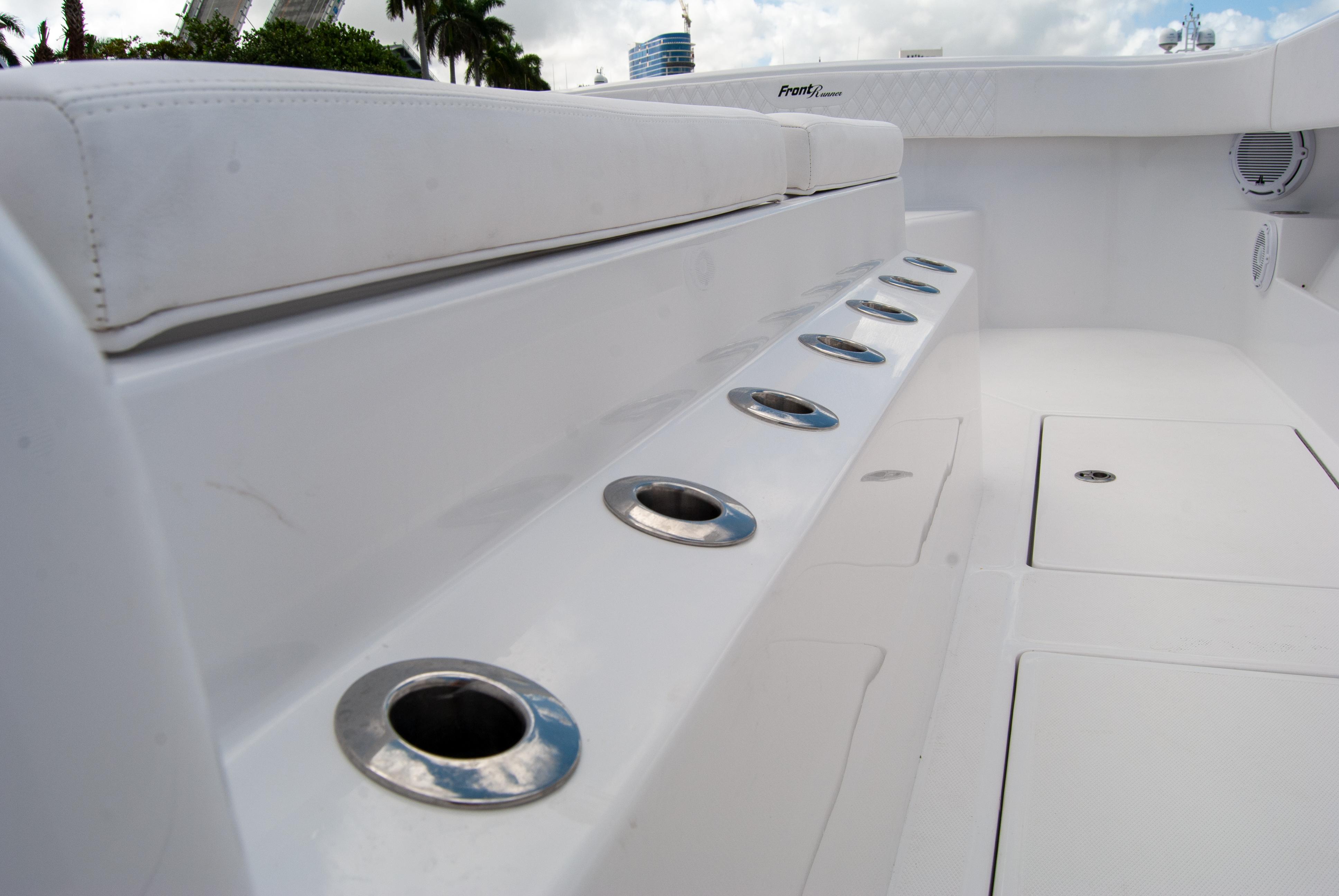 2025-front-runner-43-catamaran-power-9710201-20250310103019863-1_XLARGE