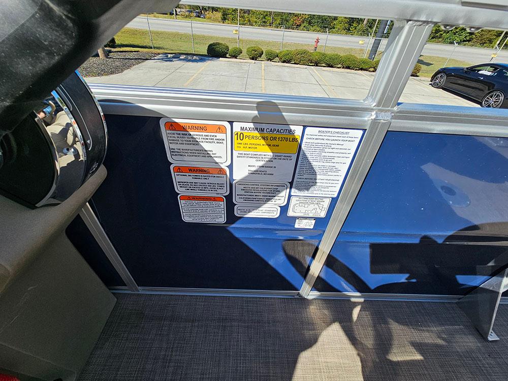 2025 Sun Tracker Fishin' Barge® 20 DLX