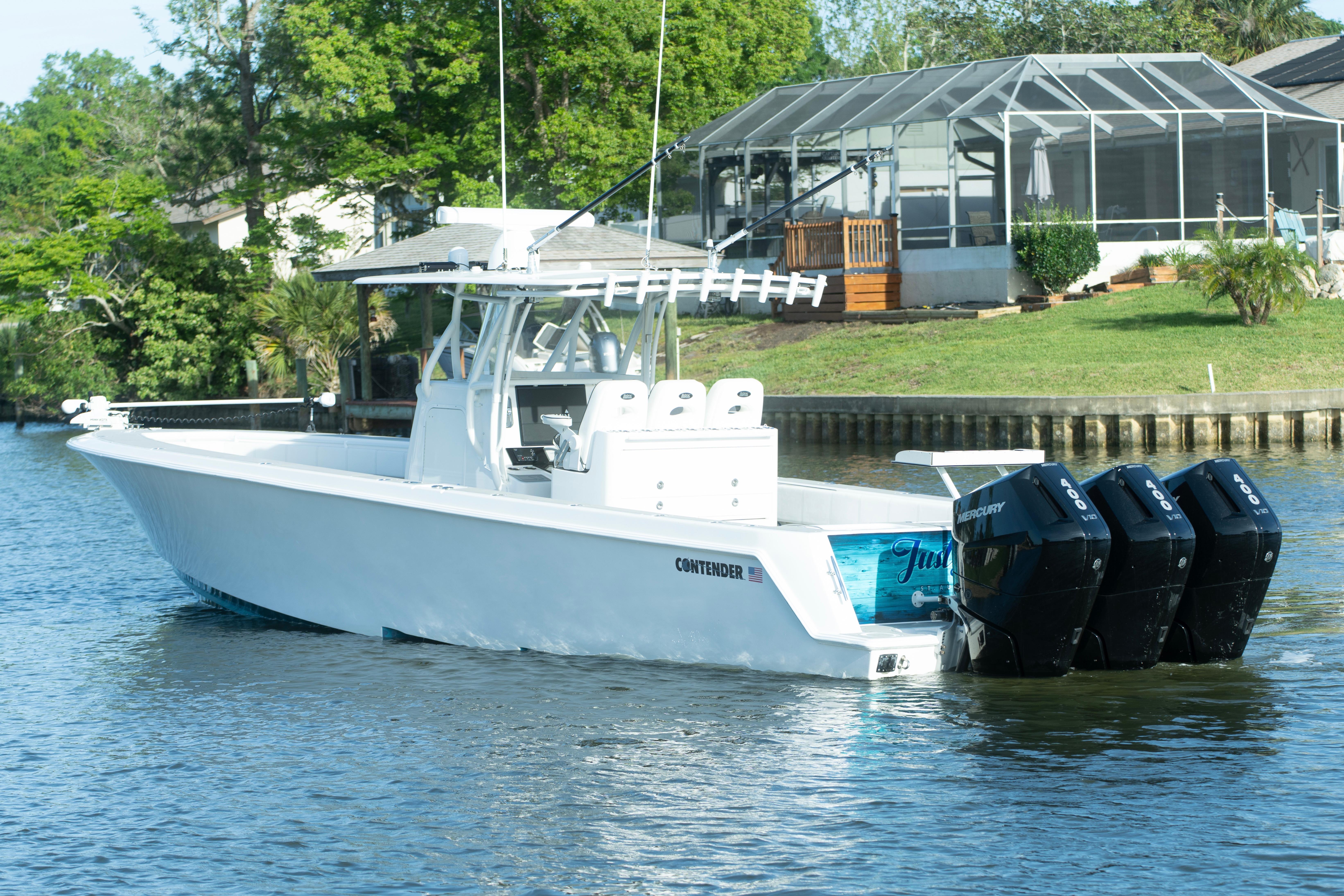 2016 Contender 39 ST - Image 7