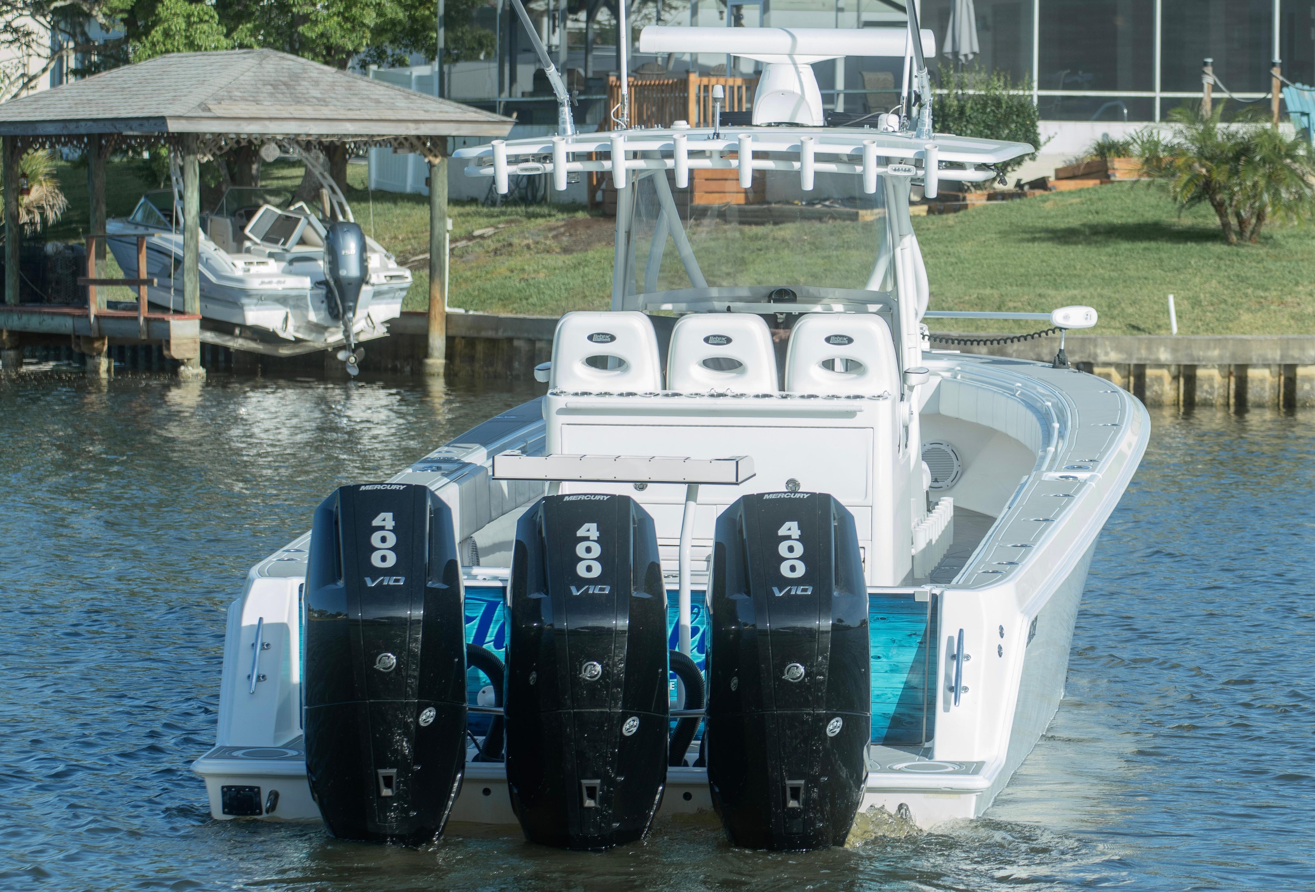 2016 Contender 39 ST - Image 10