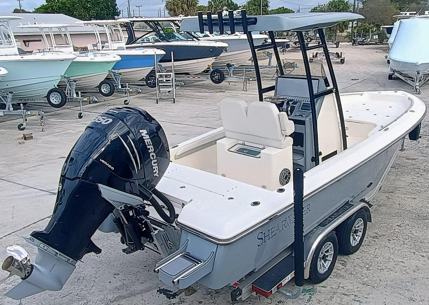 2023-shearwater-250-carolina-ss-power-9780219-20250506080808219-1_XLARGE