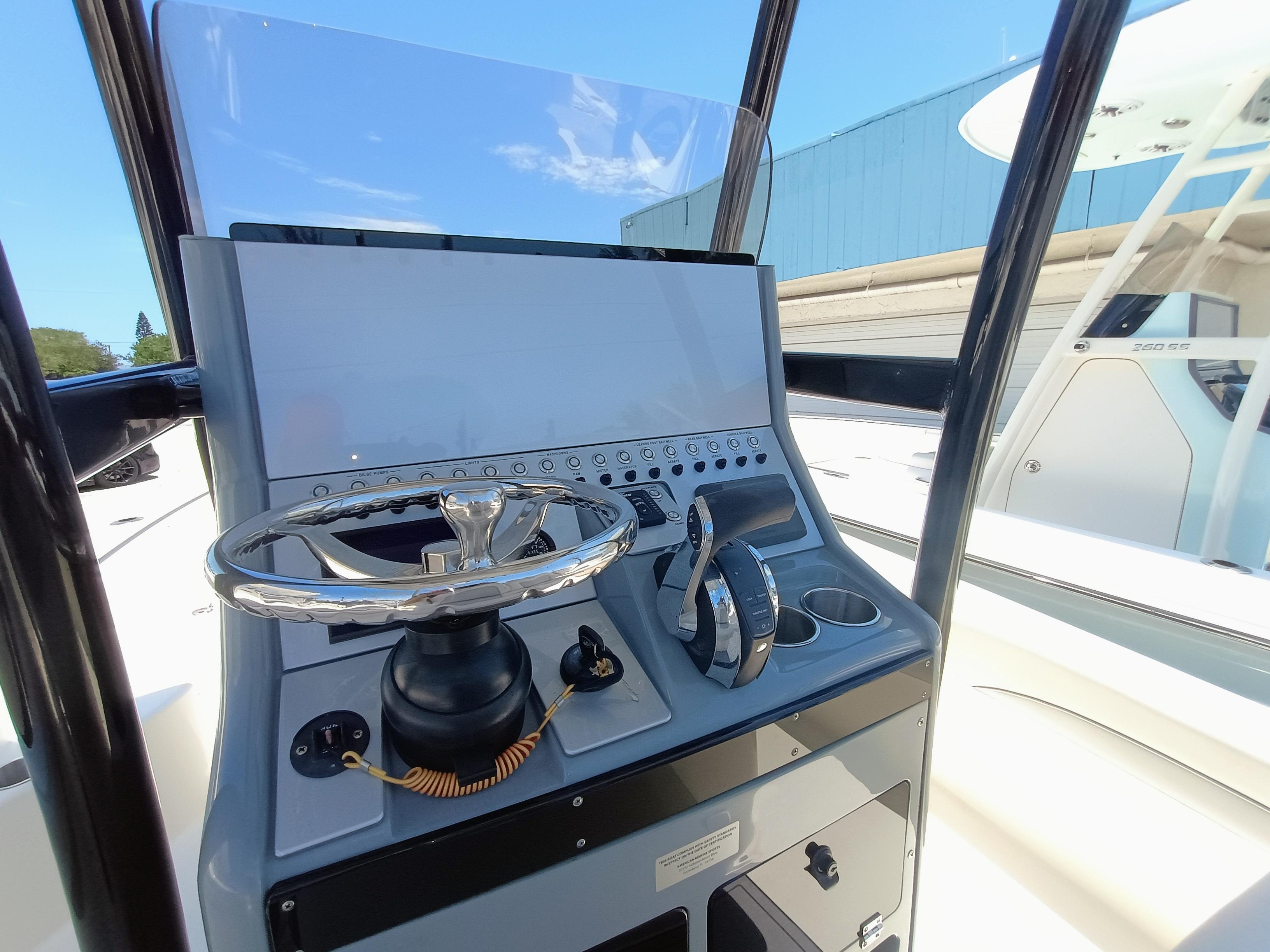 2023-shearwater-250-carolina-ss-power-9780219-20250527100120972-1_XLARGE