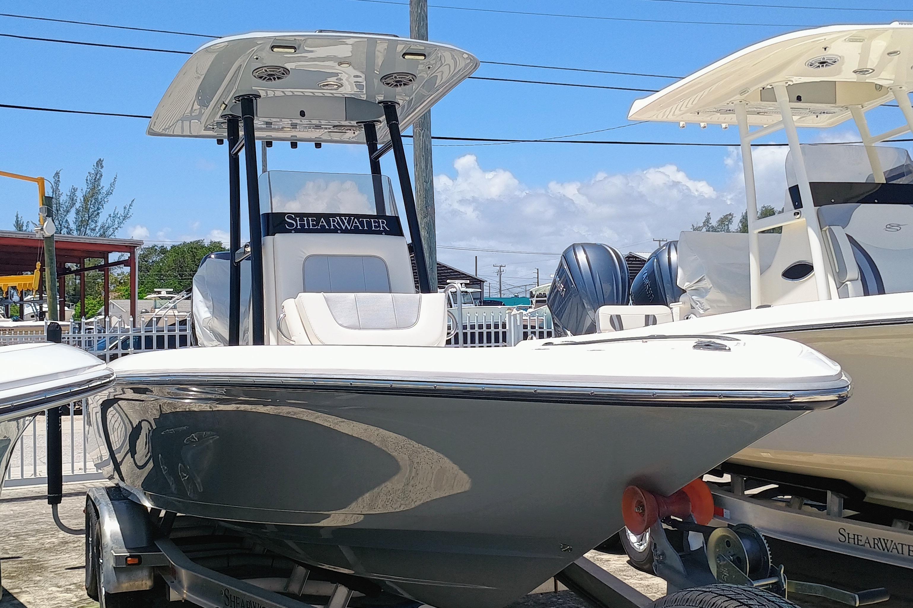 2023-shearwater-250-carolina-ss-power-9780219-20250527100215602-1_XLARGE