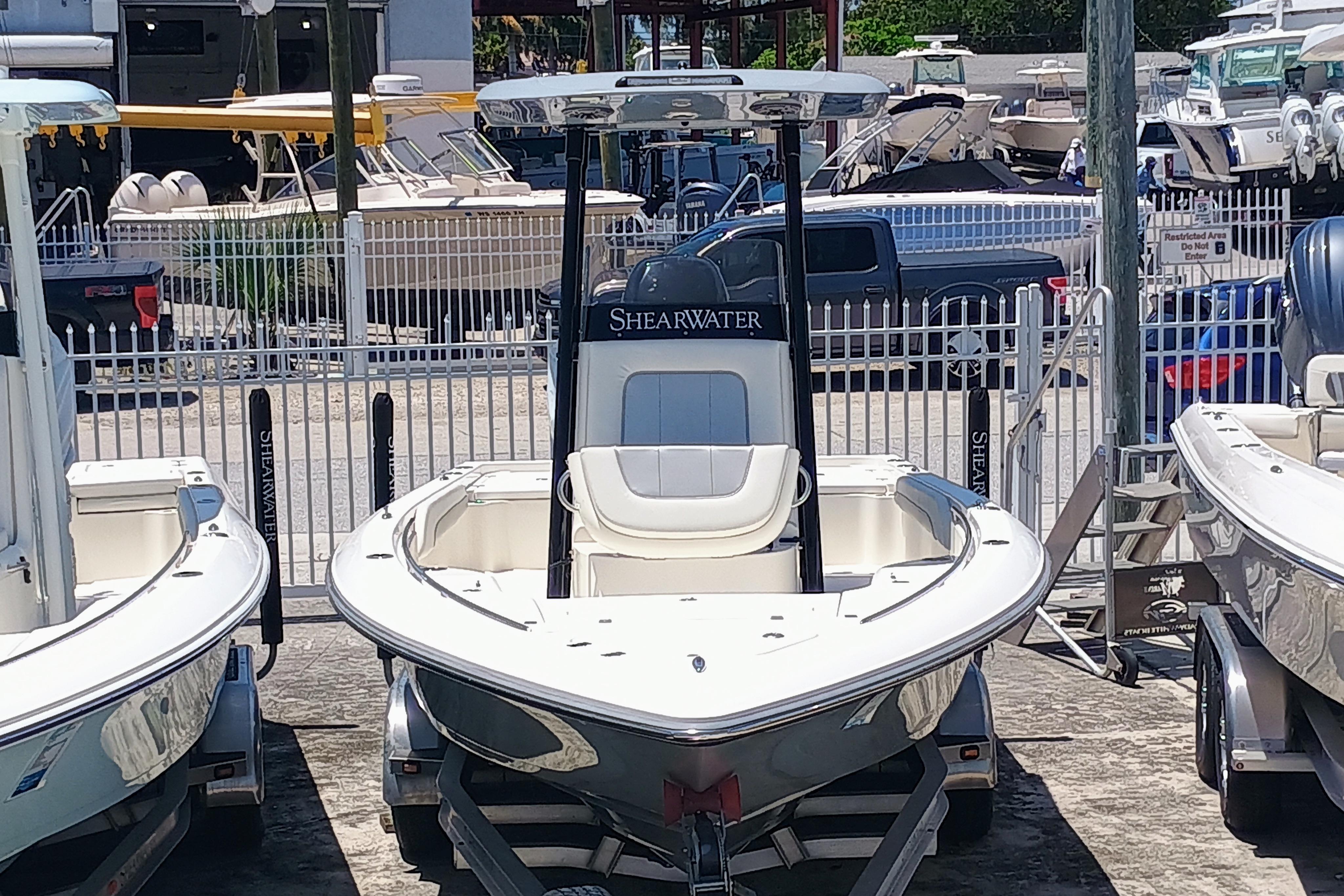 2023-shearwater-250-carolina-ss-power-9780219-20250527100218176-1_XLARGE