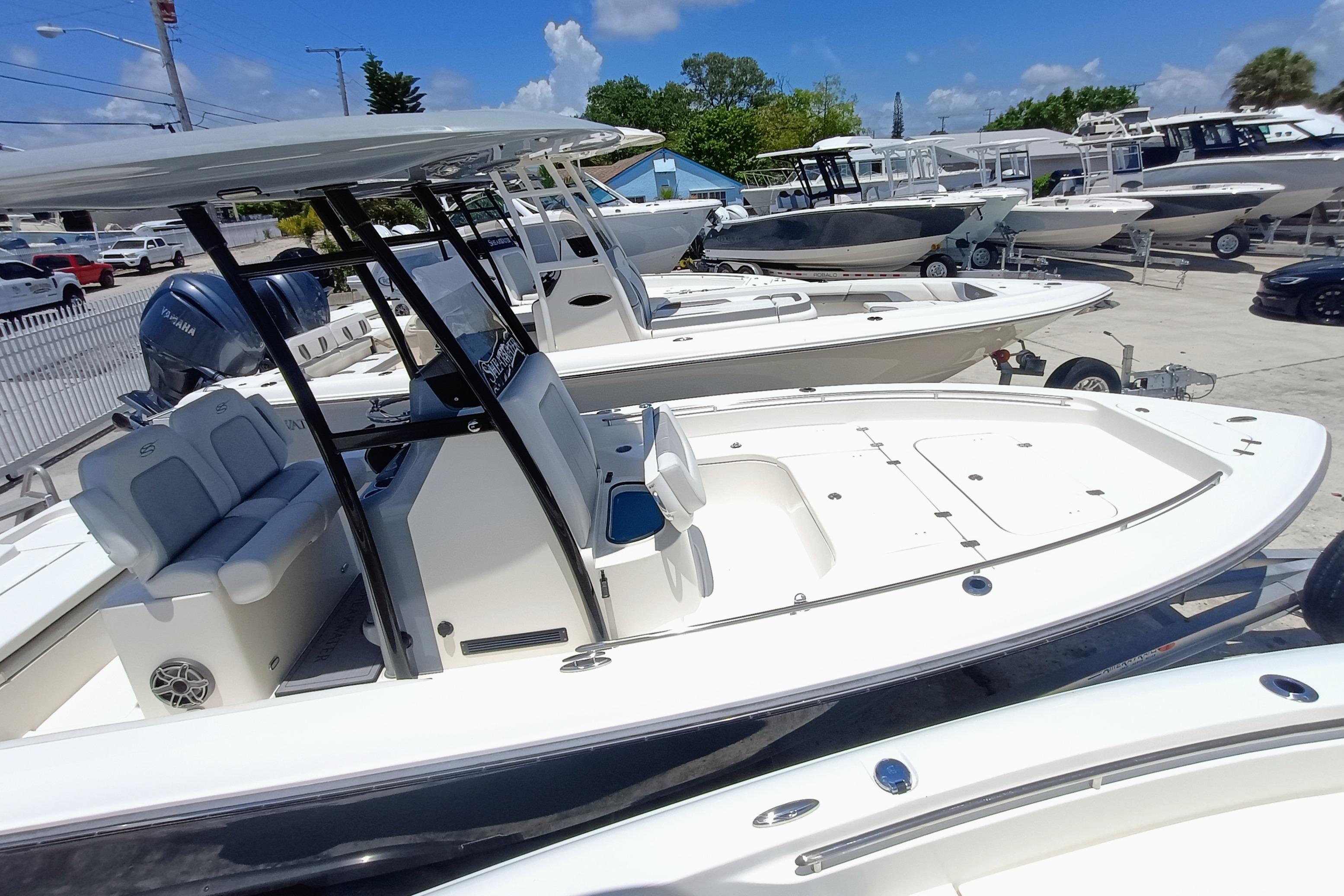 2023-shearwater-250-carolina-ss-power-9780219-20250527100220656-1_XLARGE