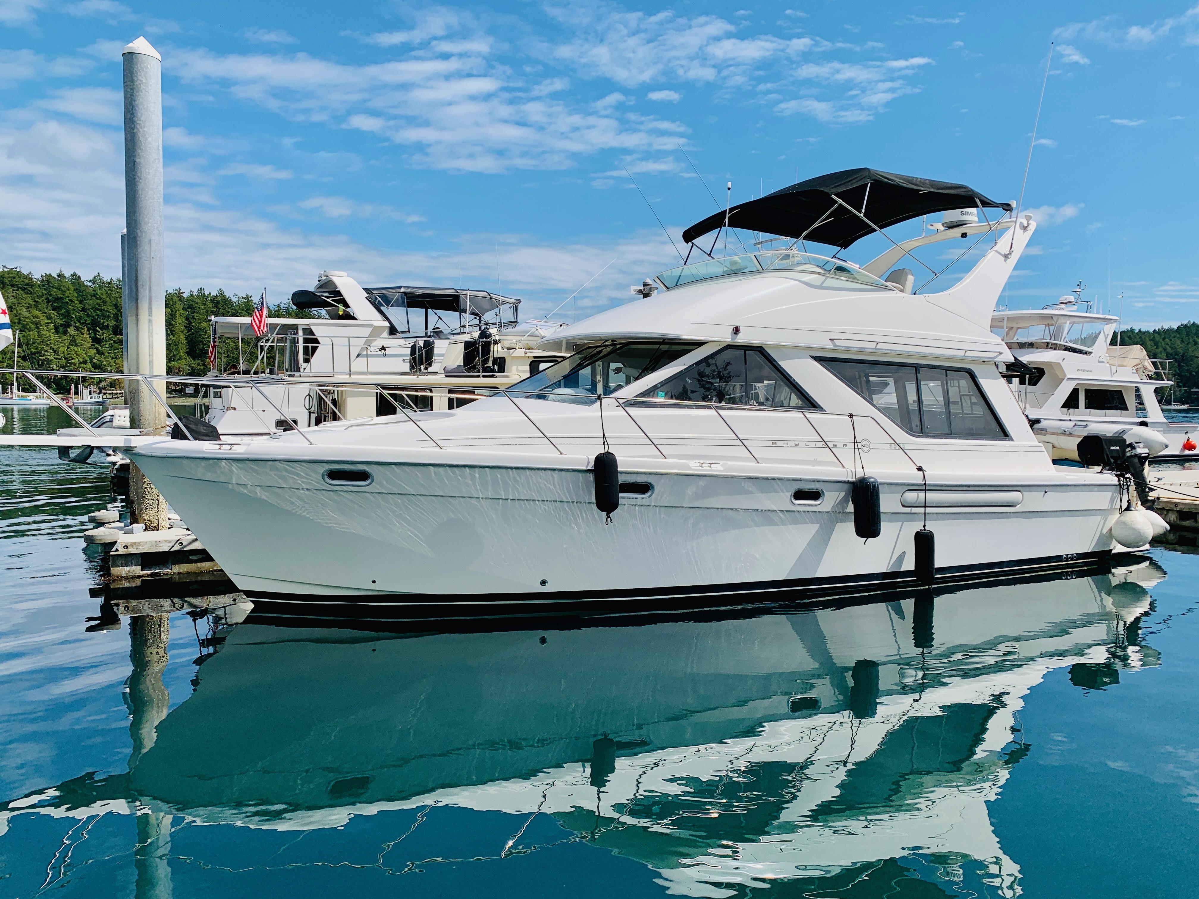 1995 Bayliner 3988 Motoryacht #TBBJ2A08 inventory image at Sun Country Marine Group, Seattle, WA 1995 Bayliner 3988 Motoryacht #TBBJ2A08 inventory image at Sun Country Marine Group, Seattle, WA