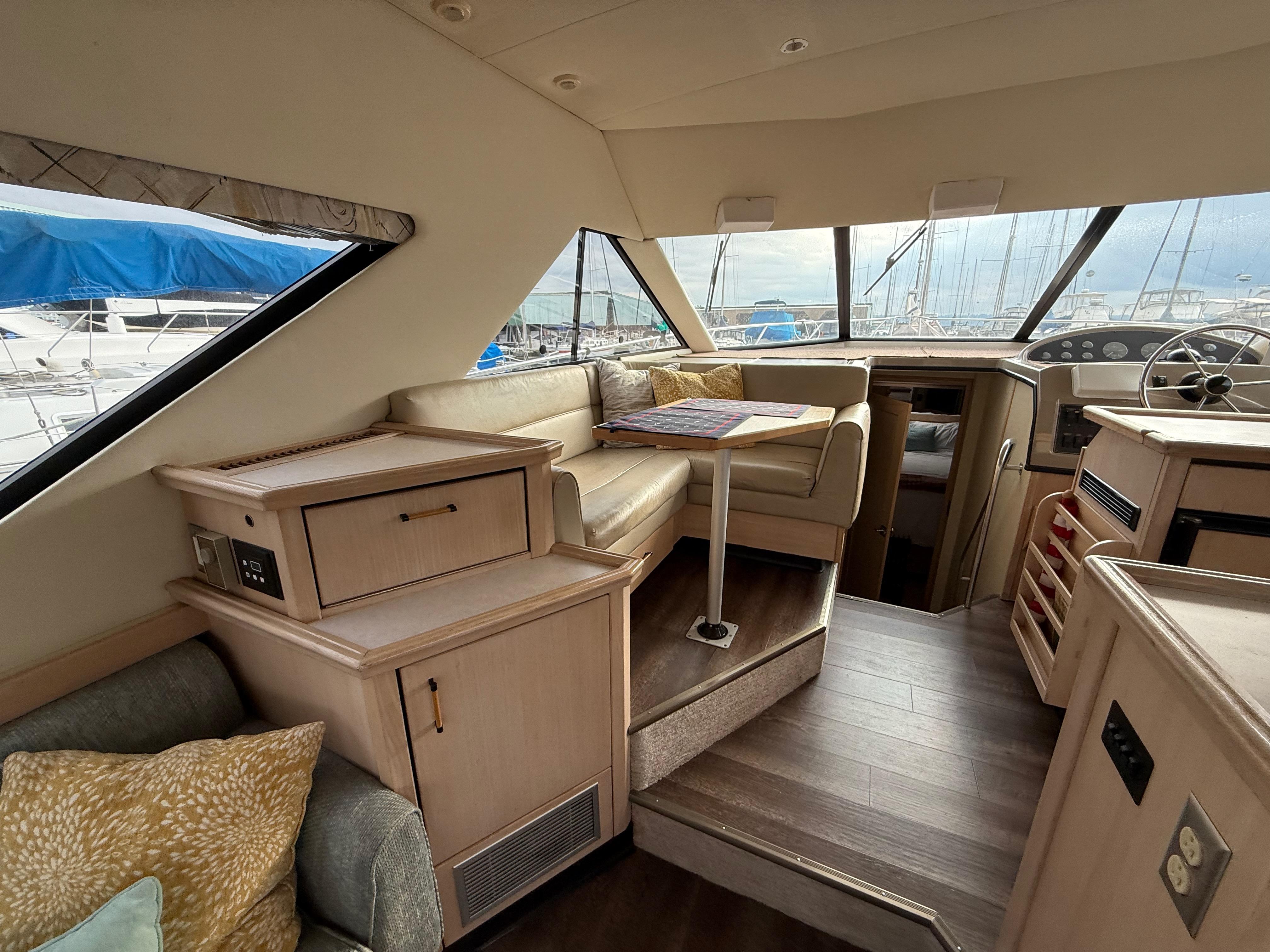 1995 Bayliner 3988 Motoryacht #TBBJ2A08 inventory image at Sun Country Marine Group, Seattle, WA 1995 Bayliner 3988 Motoryacht #TBBJ2A08 inventory image at Sun Country Marine Group, Seattle, WA