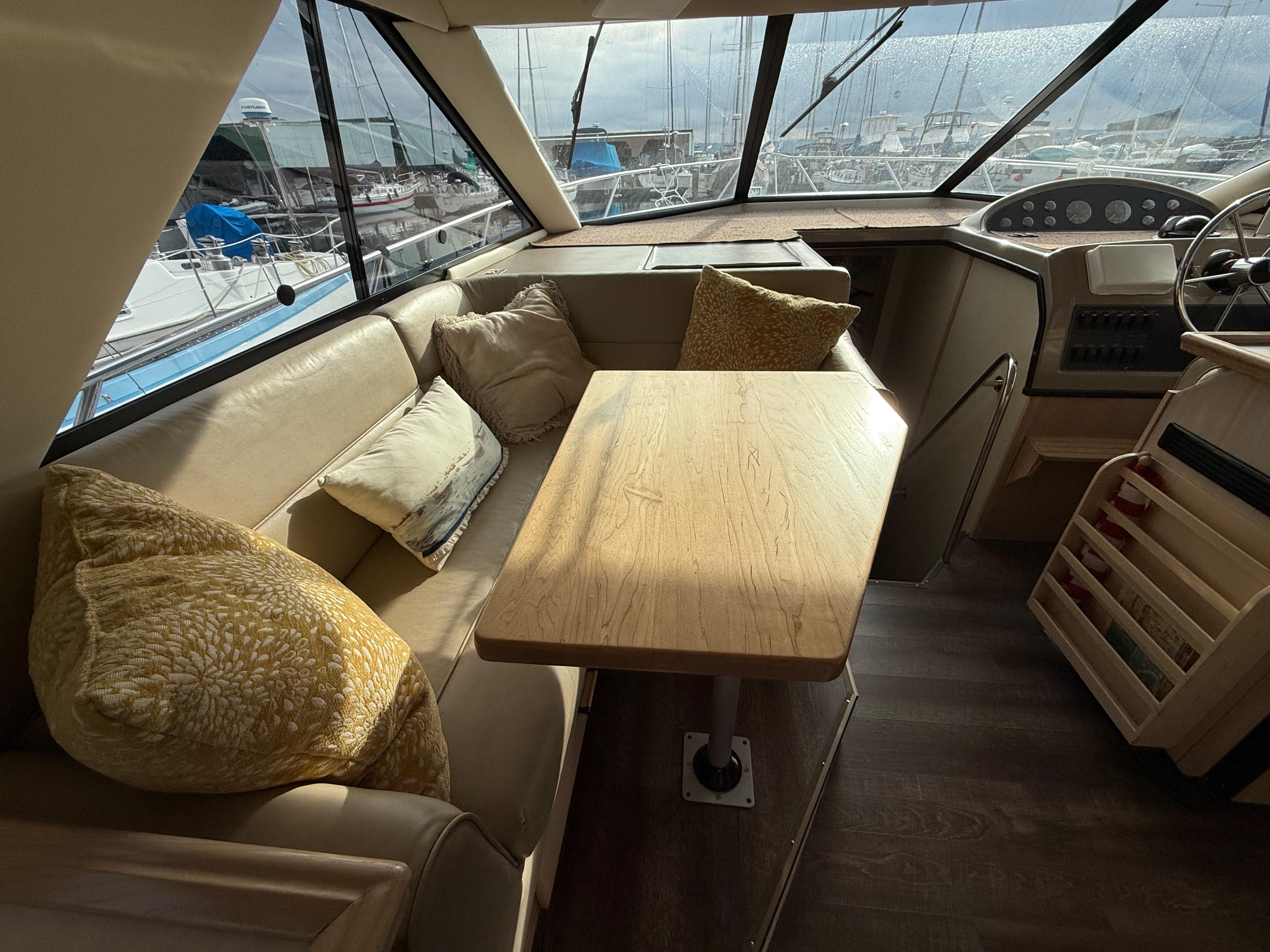 1995 Bayliner 3988 Motoryacht #TBBJ2A08 inventory image at Sun Country Marine Group, Seattle, WA 1995 Bayliner 3988 Motoryacht #TBBJ2A08 inventory image at Sun Country Marine Group, Seattle, WA