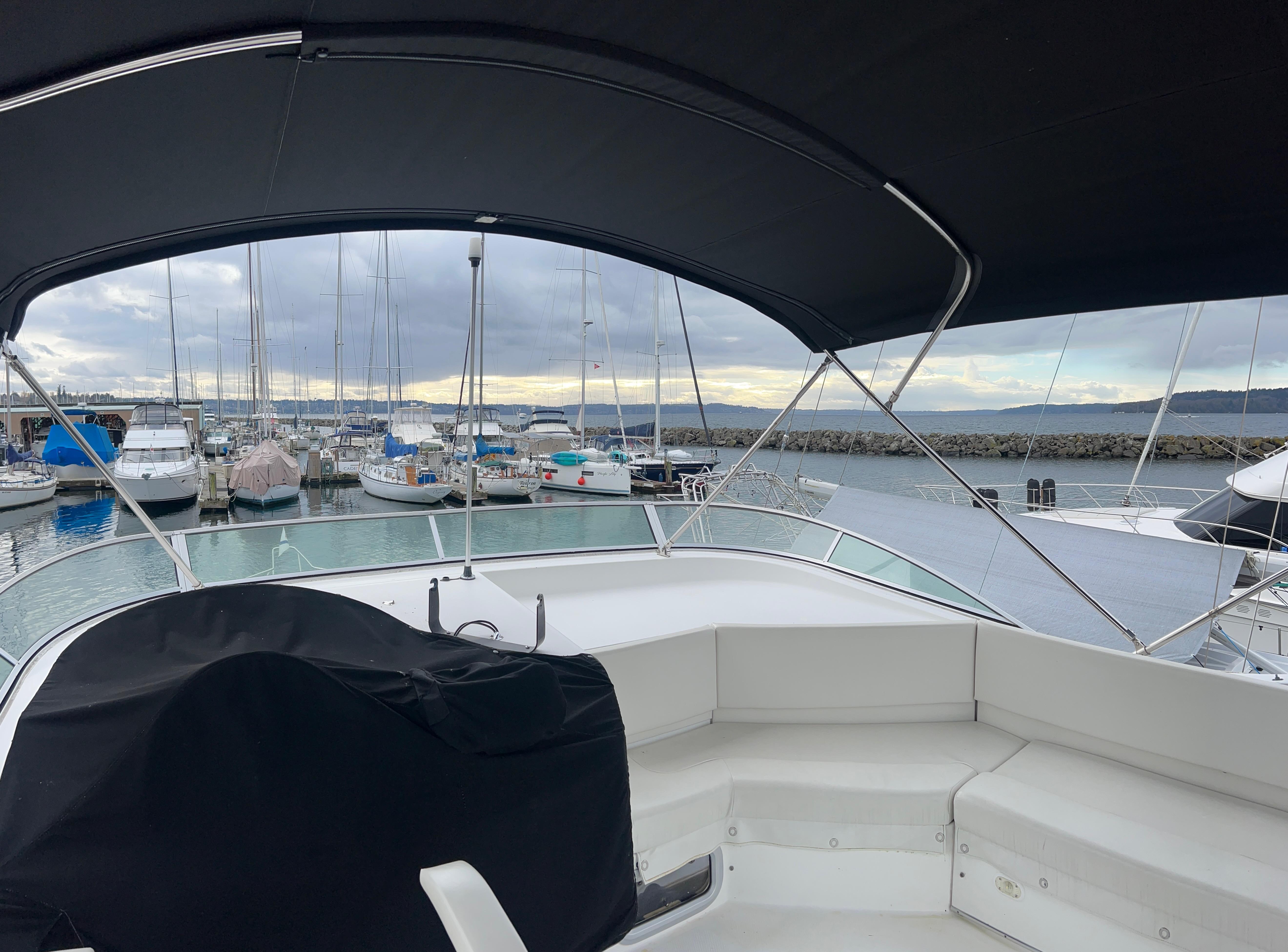1995 Bayliner 3988 Motoryacht #TBBJ2A08 inventory image at Sun Country Marine Group, Seattle, WA 1995 Bayliner 3988 Motoryacht #TBBJ2A08 inventory image at Sun Country Marine Group, Seattle, WA