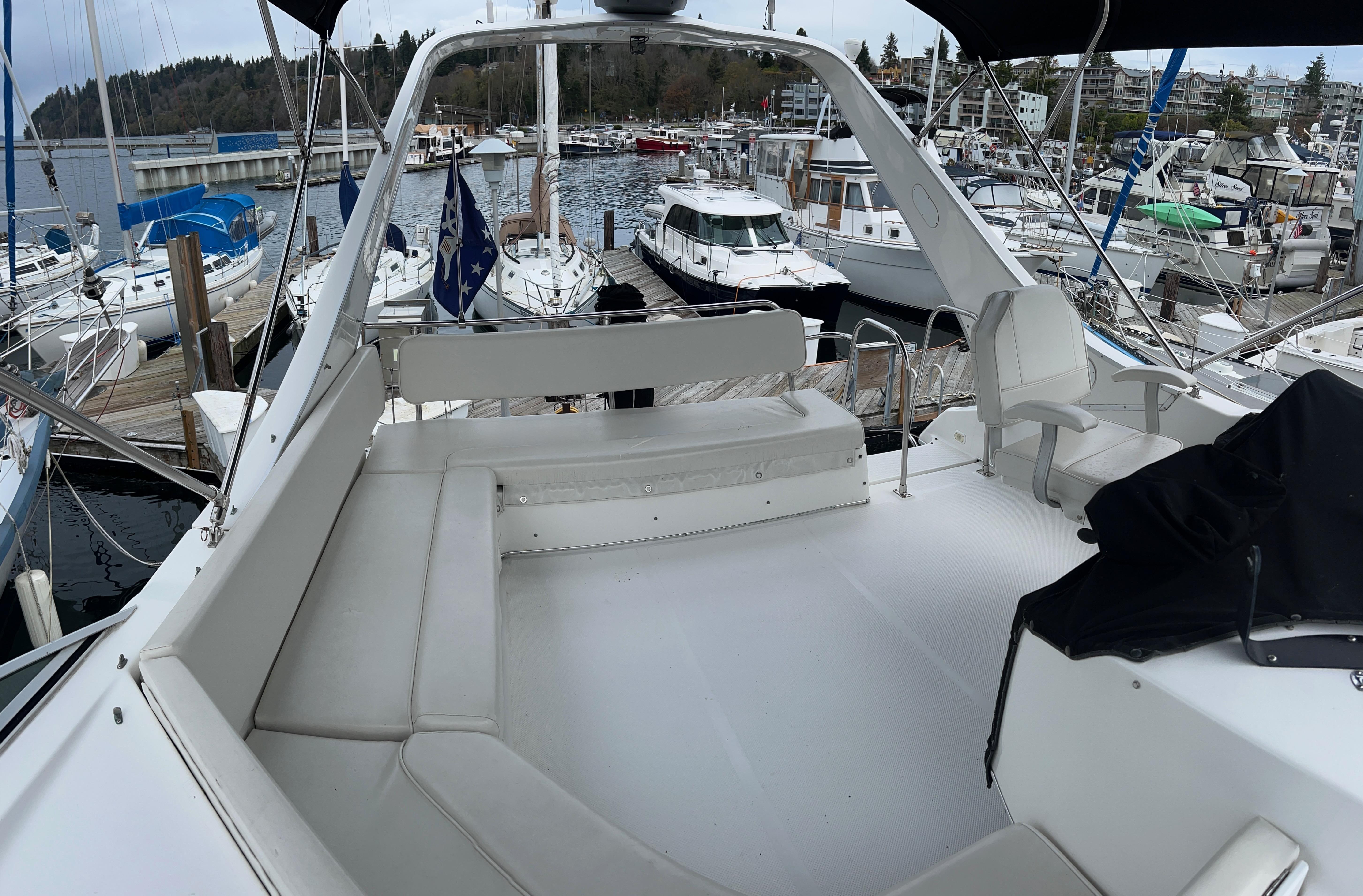 1995 Bayliner 3988 Motoryacht #TBBJ2A08 inventory image at Sun Country Marine Group, Seattle, WA 1995 Bayliner 3988 Motoryacht #TBBJ2A08 inventory image at Sun Country Marine Group, Seattle, WA