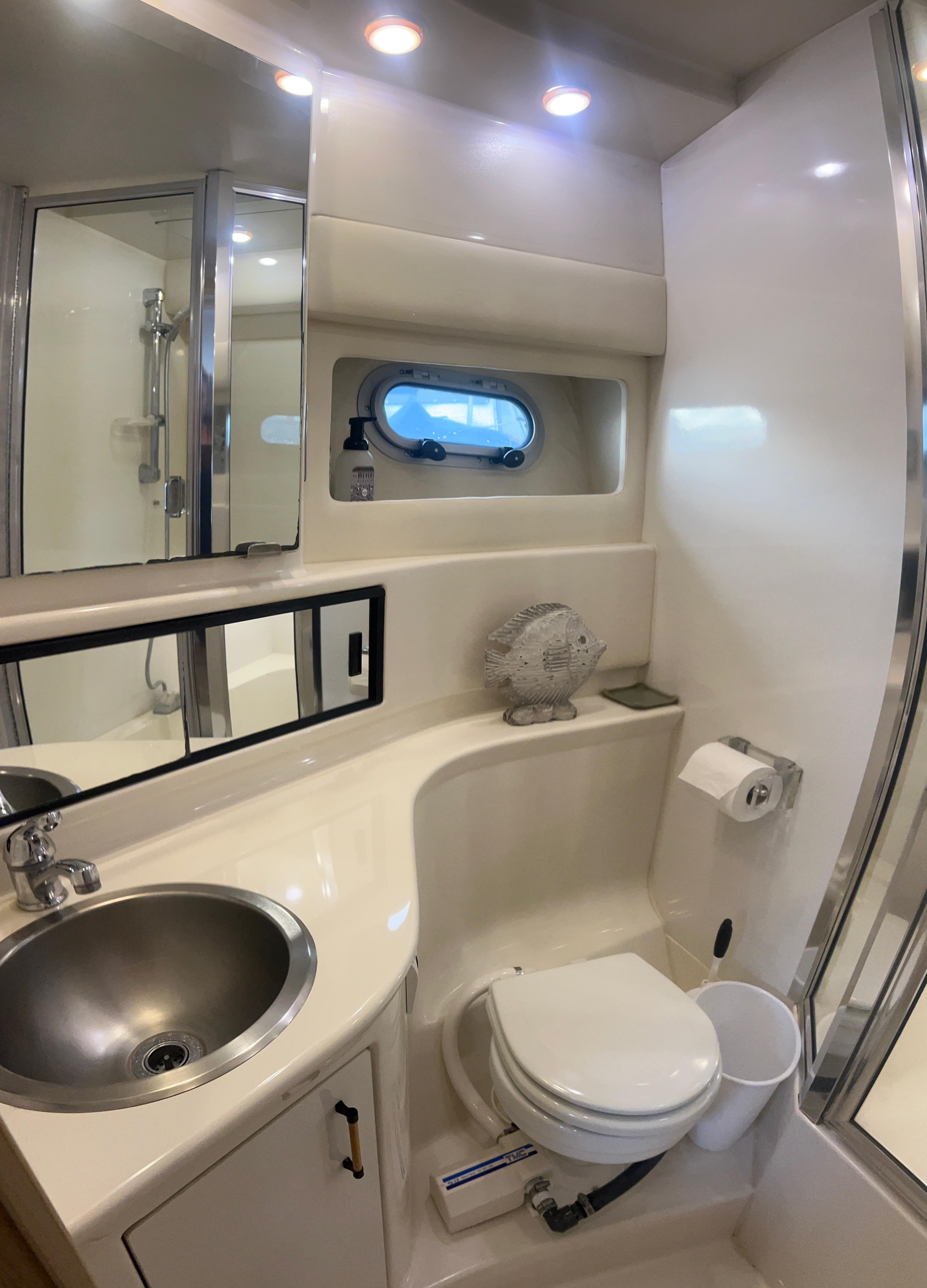 1995 Bayliner 3988 Motoryacht #TBBJ2A08 inventory image at Sun Country Marine Group, Seattle, WA 1995 Bayliner 3988 Motoryacht #TBBJ2A08 inventory image at Sun Country Marine Group, Seattle, WA
