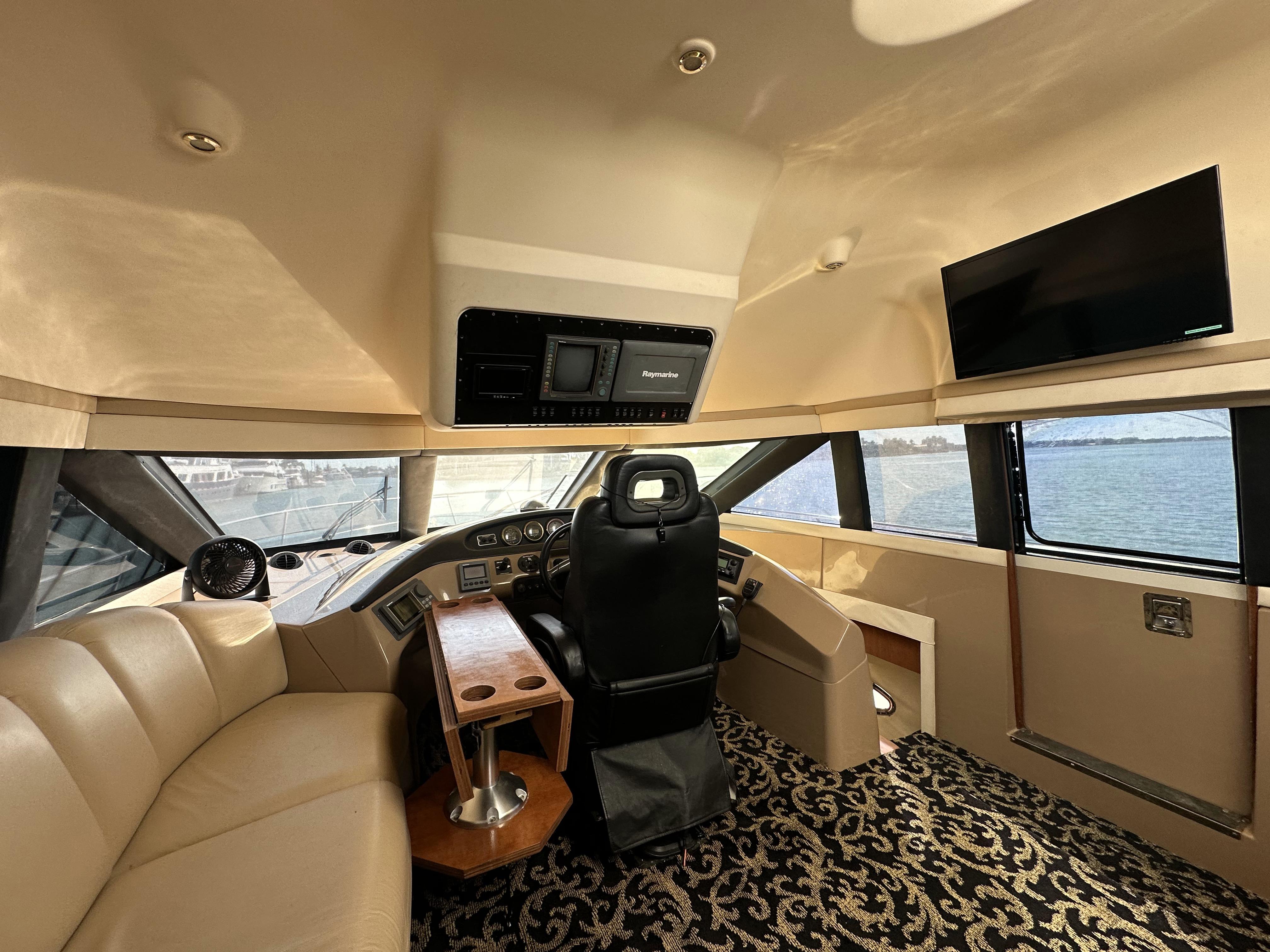1999-carver-530-voyager-pilothouse-power-9380222-20240506065241858-1_XLARGE