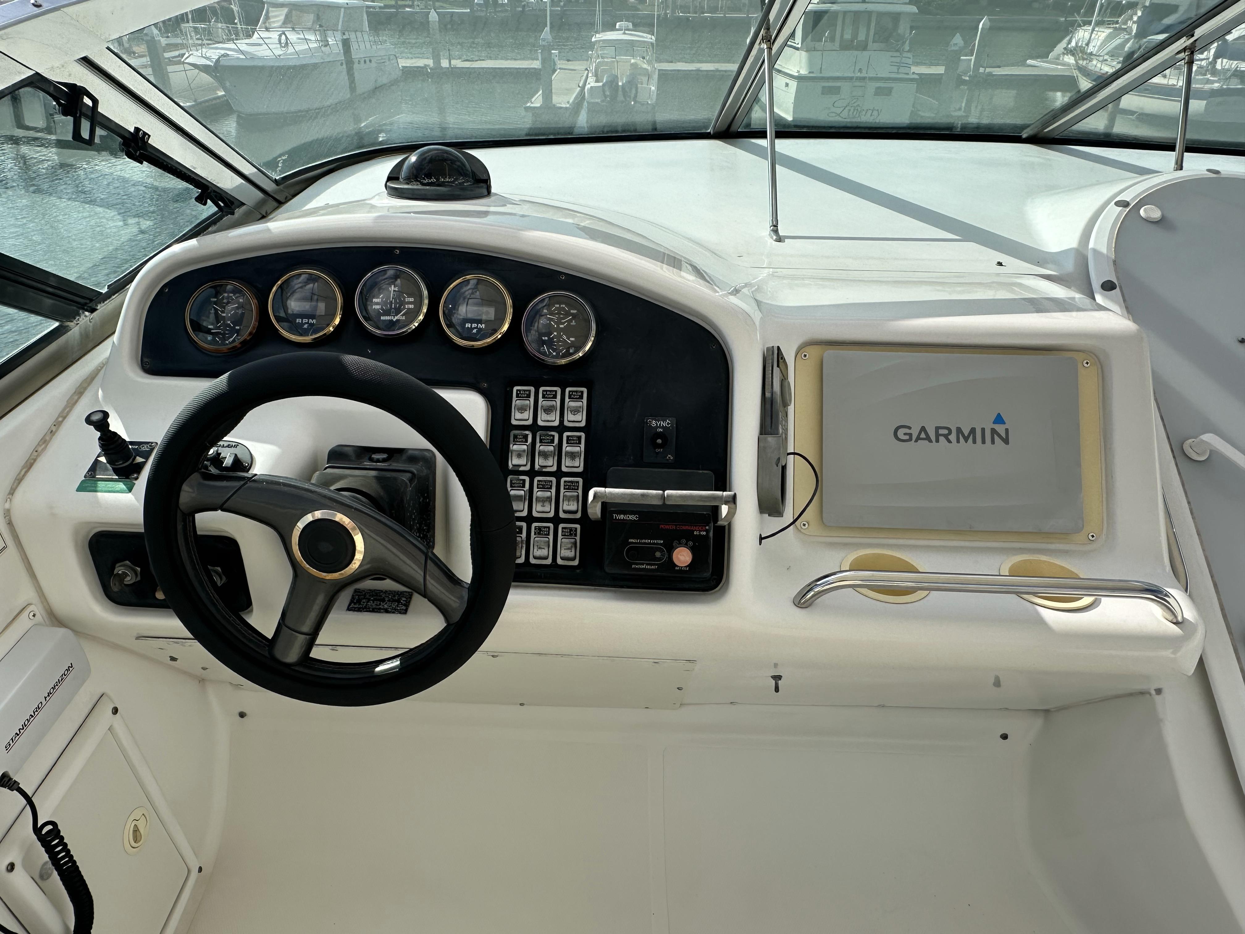 1999-carver-530-voyager-pilothouse-power-9380222-20240506065414301-1_XLARGE