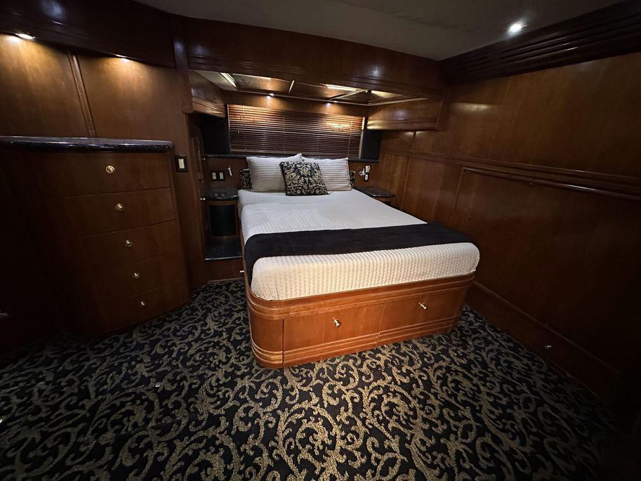 1999-carver-530-voyager-pilothouse-power-9380222-20240506094615873-1_XLARGE