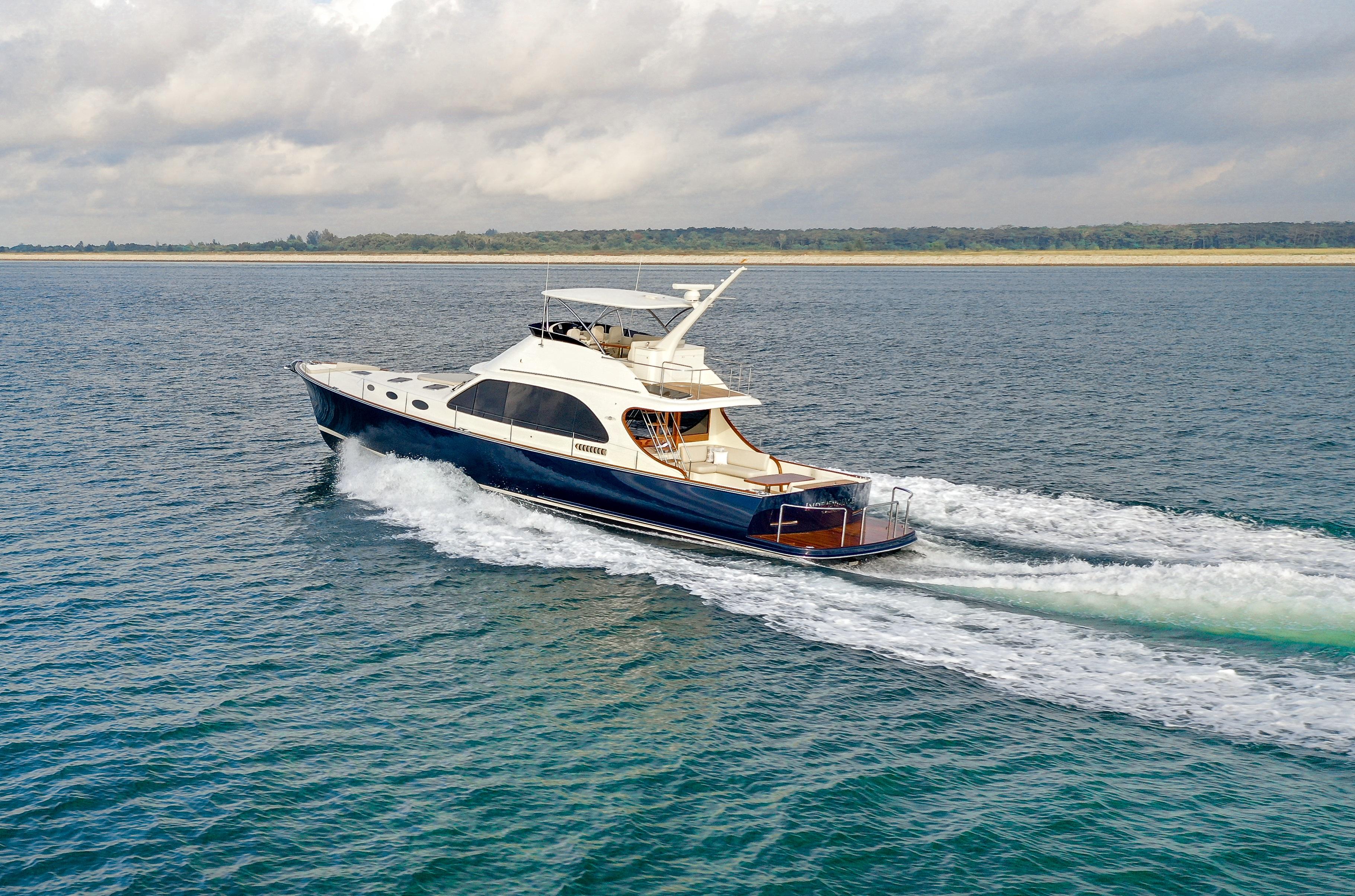 2021 Palm Beach Motor Yachts | PB65