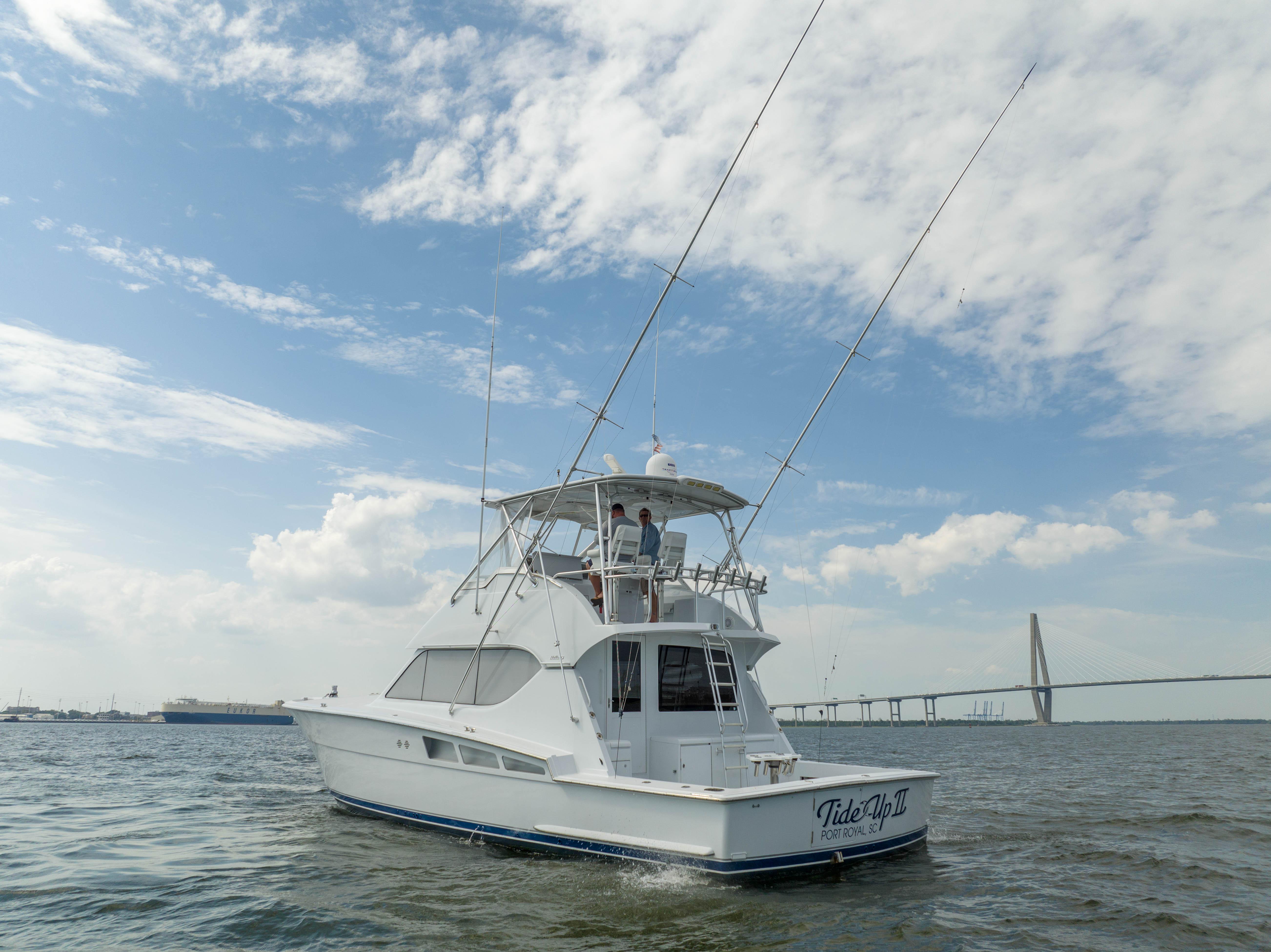 Hatteras 50 Tide Up II - Areial Profile