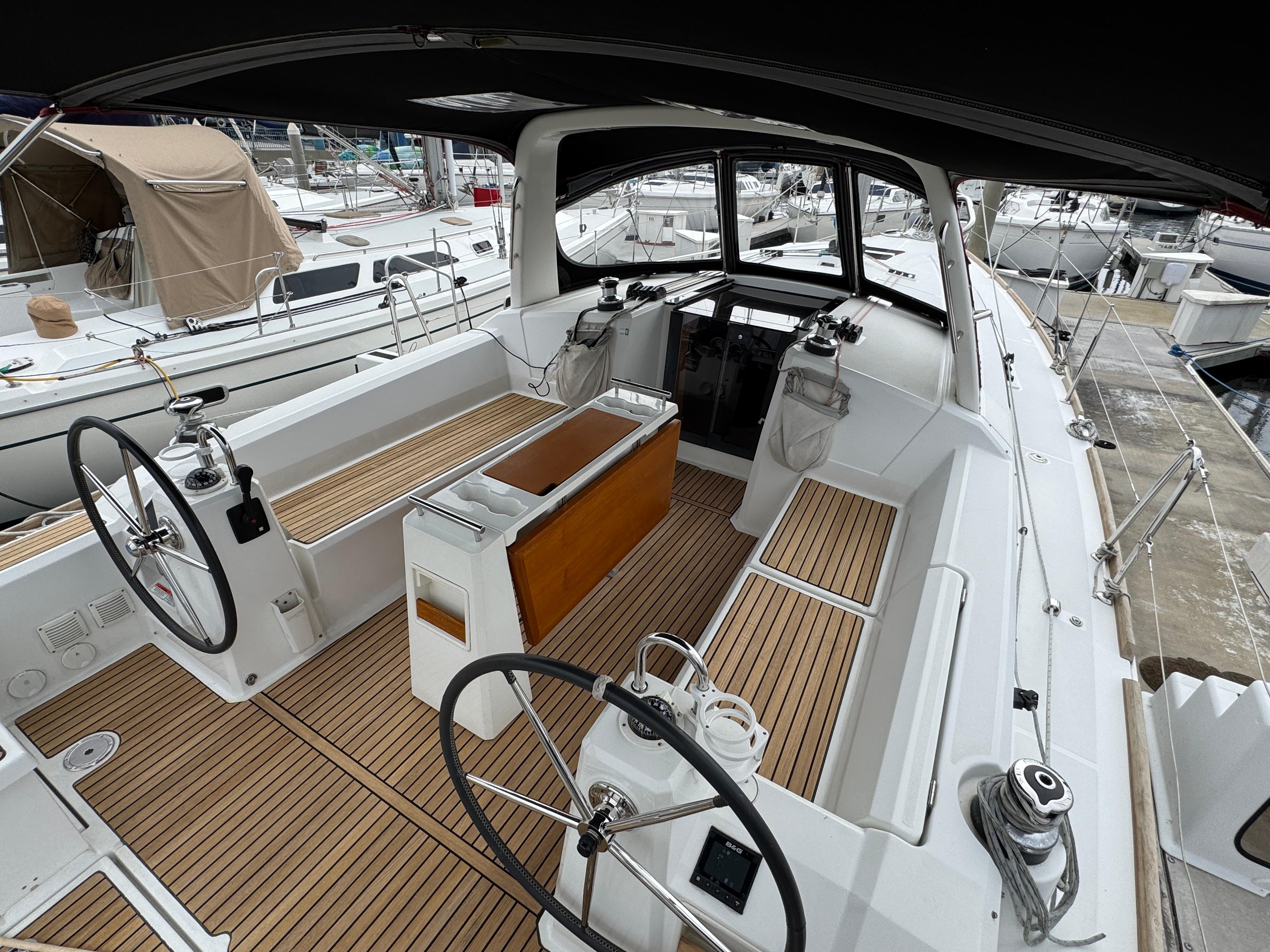 Yacht Photos Pics