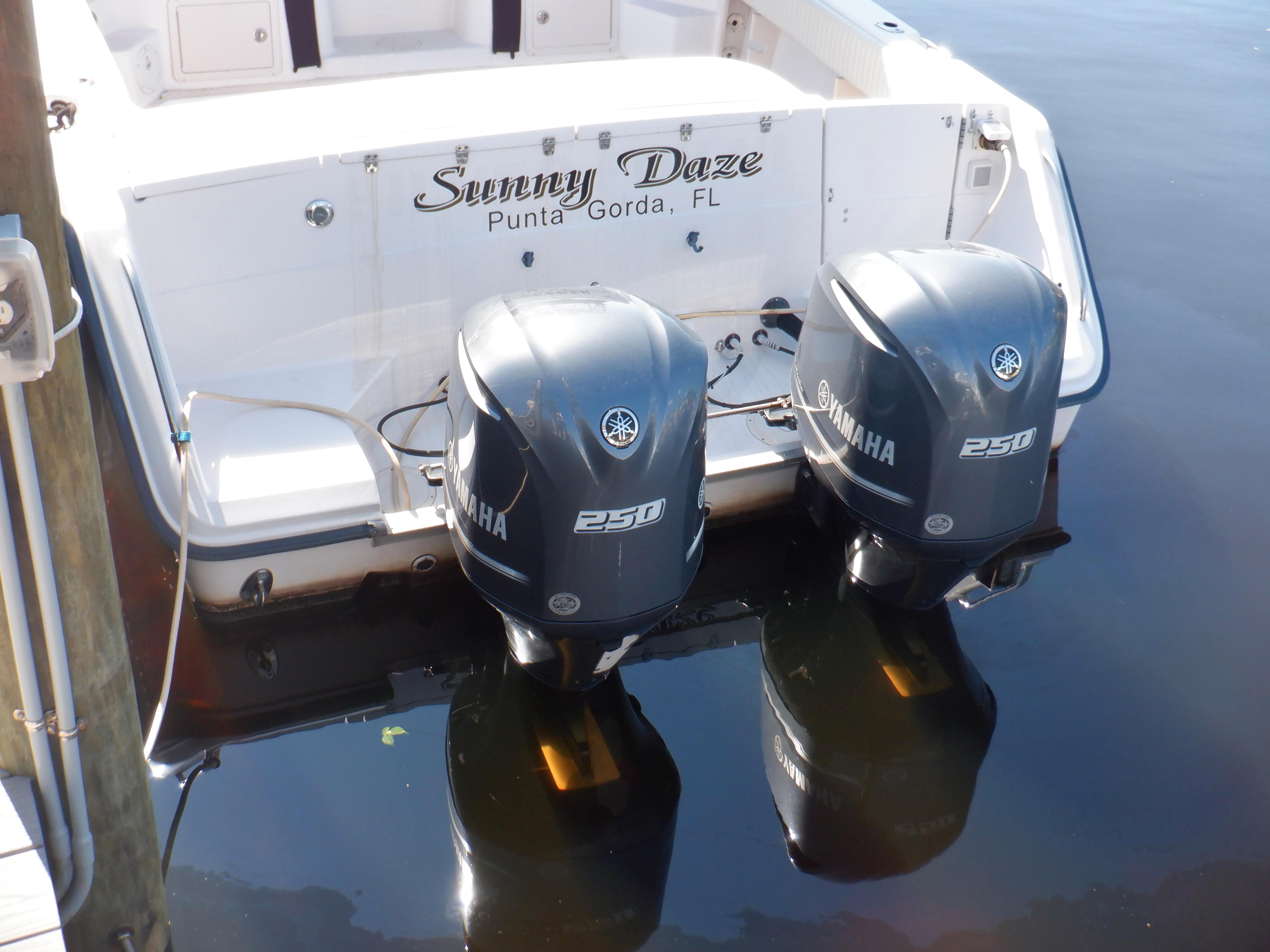 2001-grady-white-express-330-power-9680232-20250312070336754-1_XLARGE