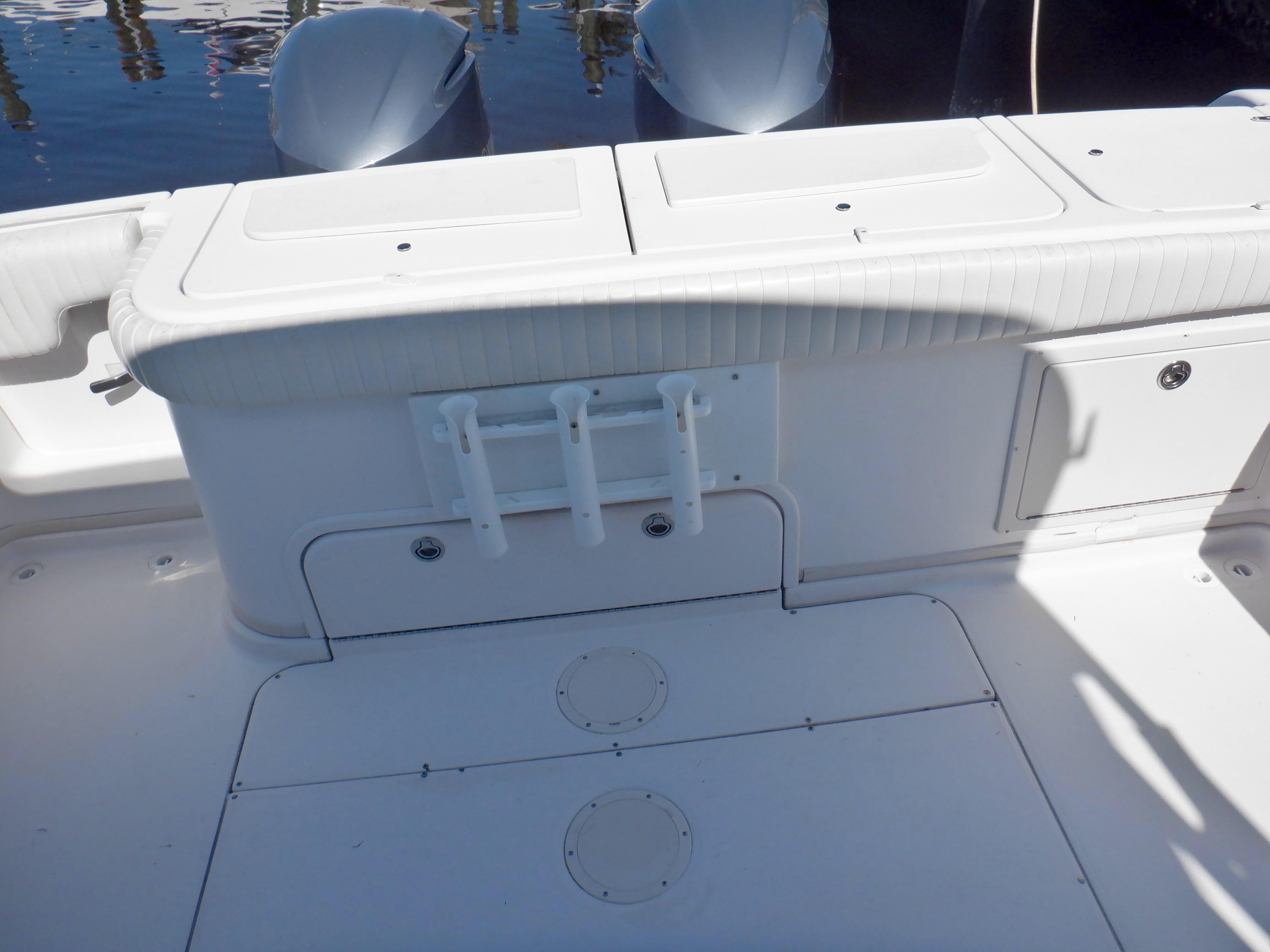 2001-grady-white-express-330-power-9680232-20250312070424626-1_XLARGE