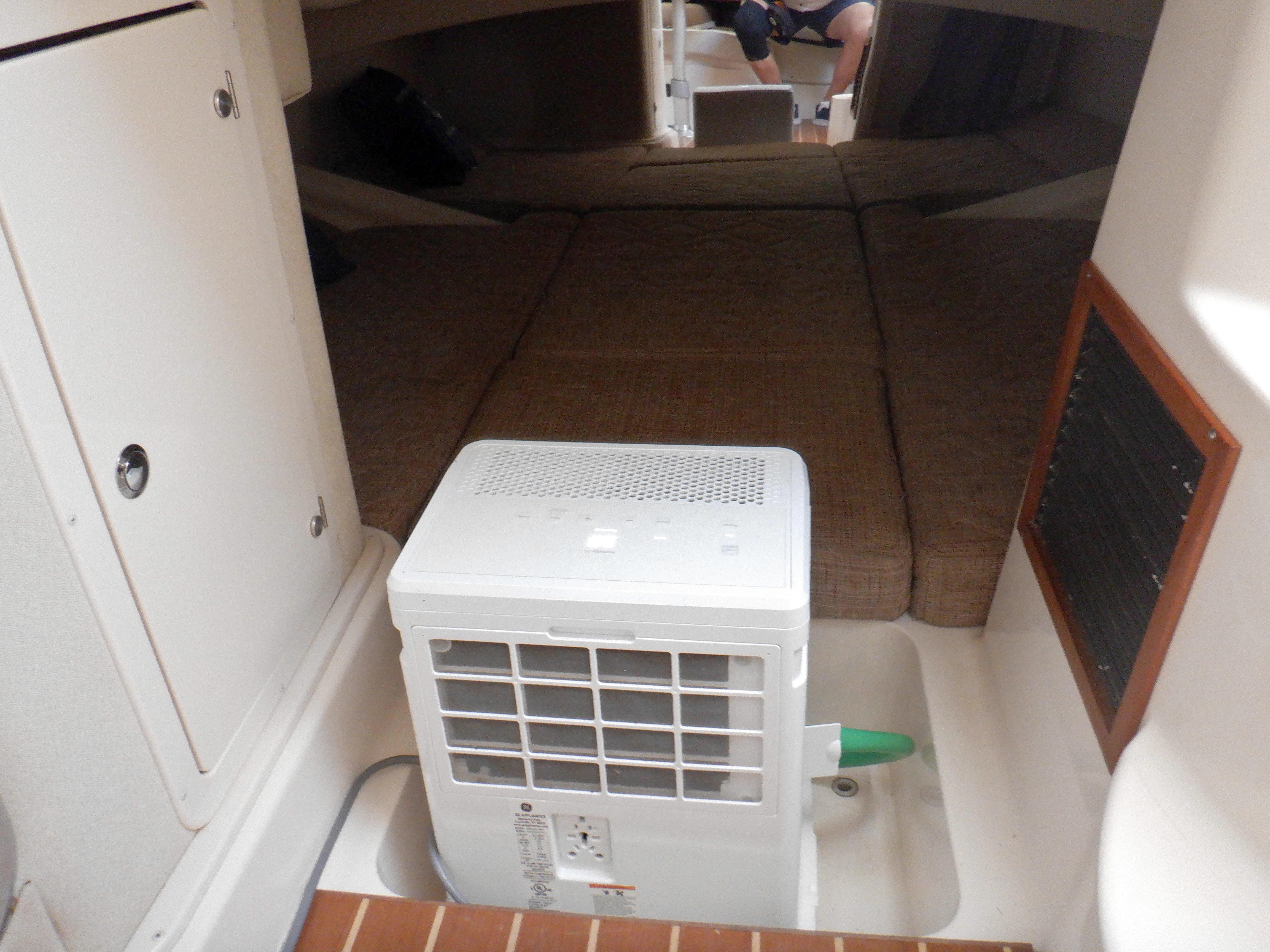 2001-grady-white-express-330-power-9680232-20250312070951156-1_XLARGE