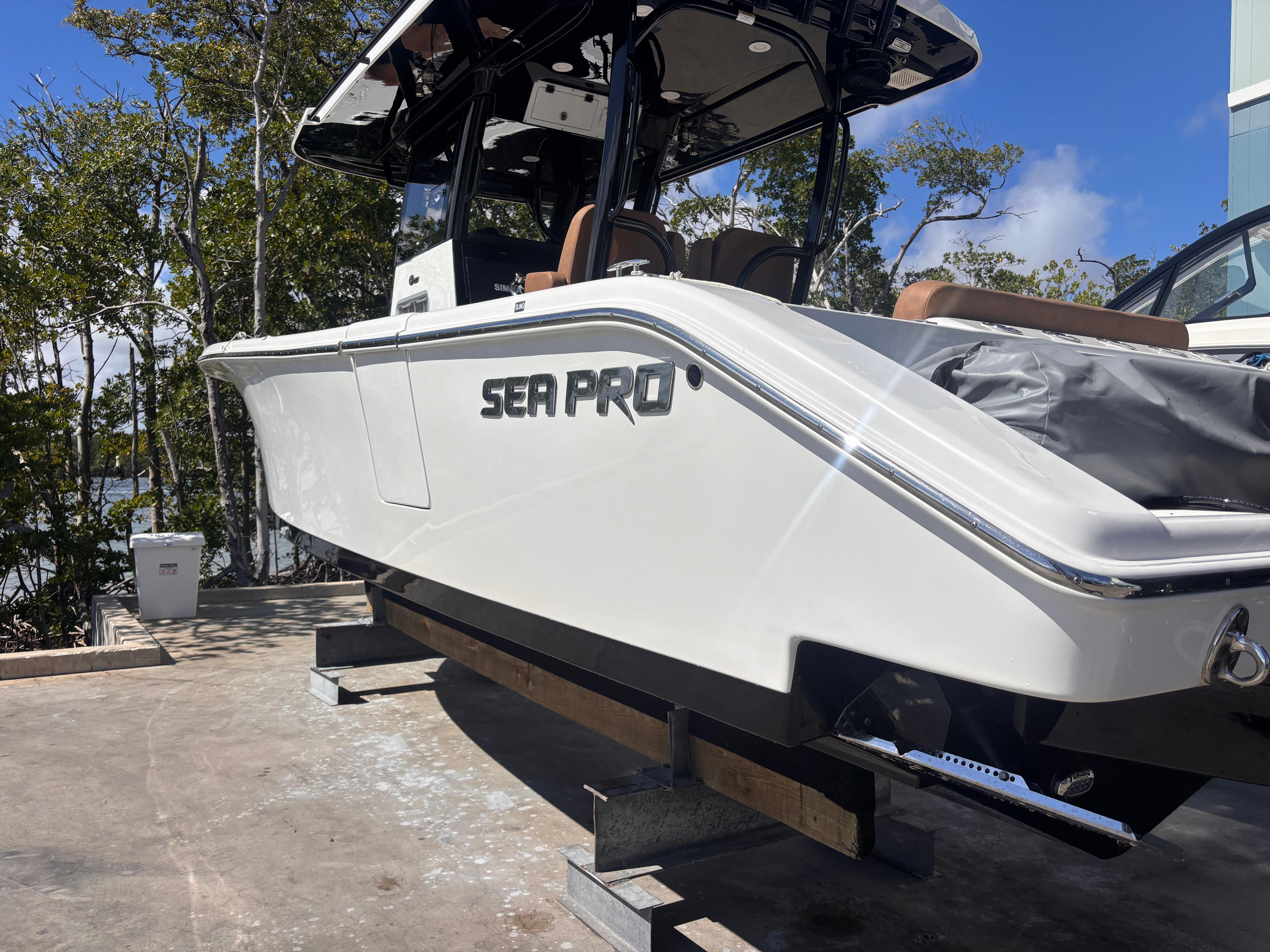 2024-sea-pro-320-dlx-offshore-power-9680240-20250211220208799-1_XLARGE