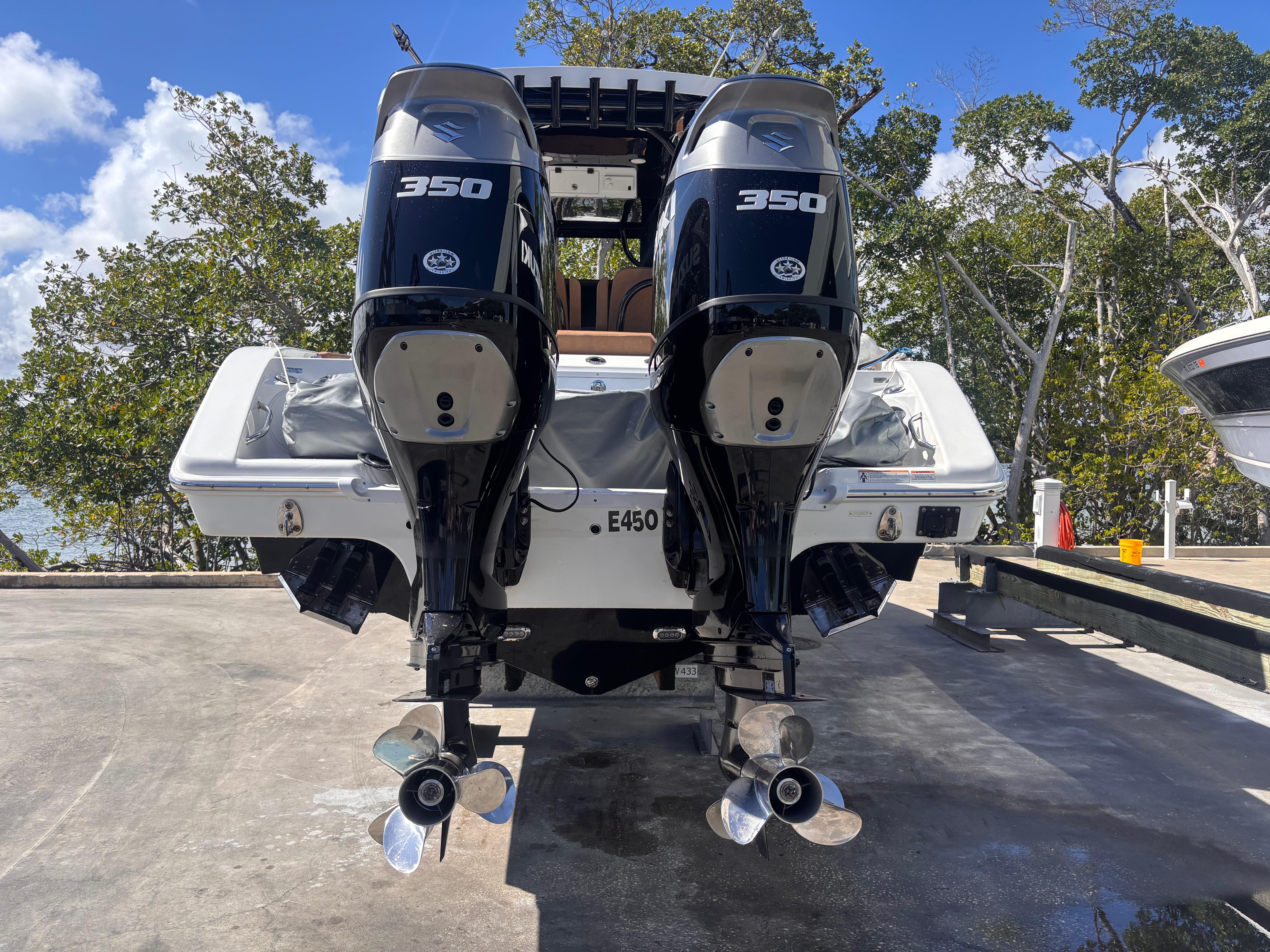 2024-sea-pro-320-dlx-offshore-power-9680240-20250211220224785-1_XLARGE