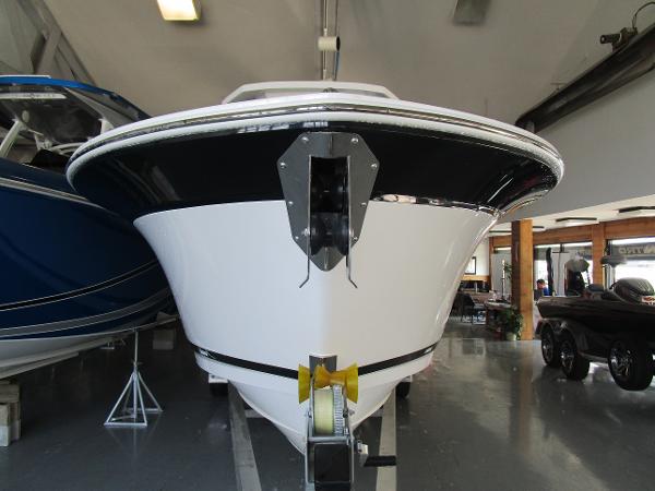 2021 Blackfin boat for sale, model of the boat is 272CC & Image # 3 of 30