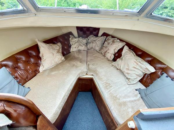 1976 Birchwood 33