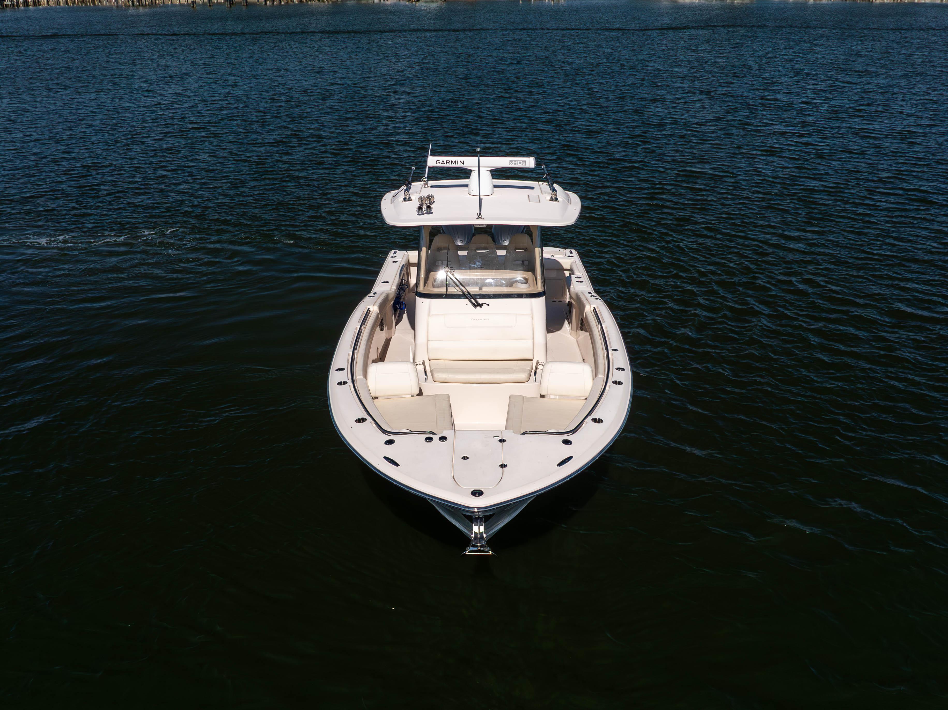2023-grady-white-canyon-326-power-9800244-20250519144307743-1_XLARGE