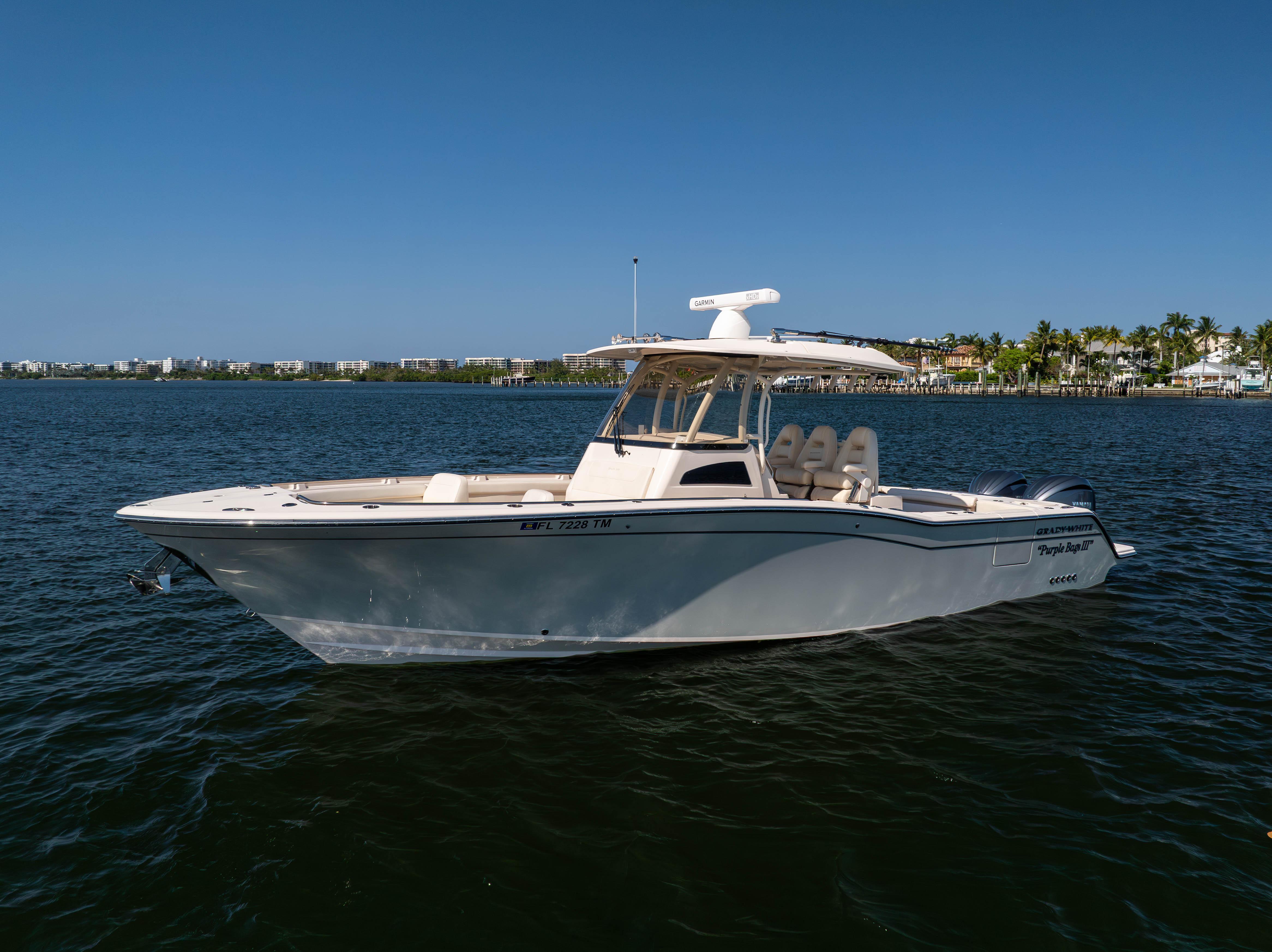 2023-grady-white-canyon-326-power-9800244-20250519144324998-1_XLARGE