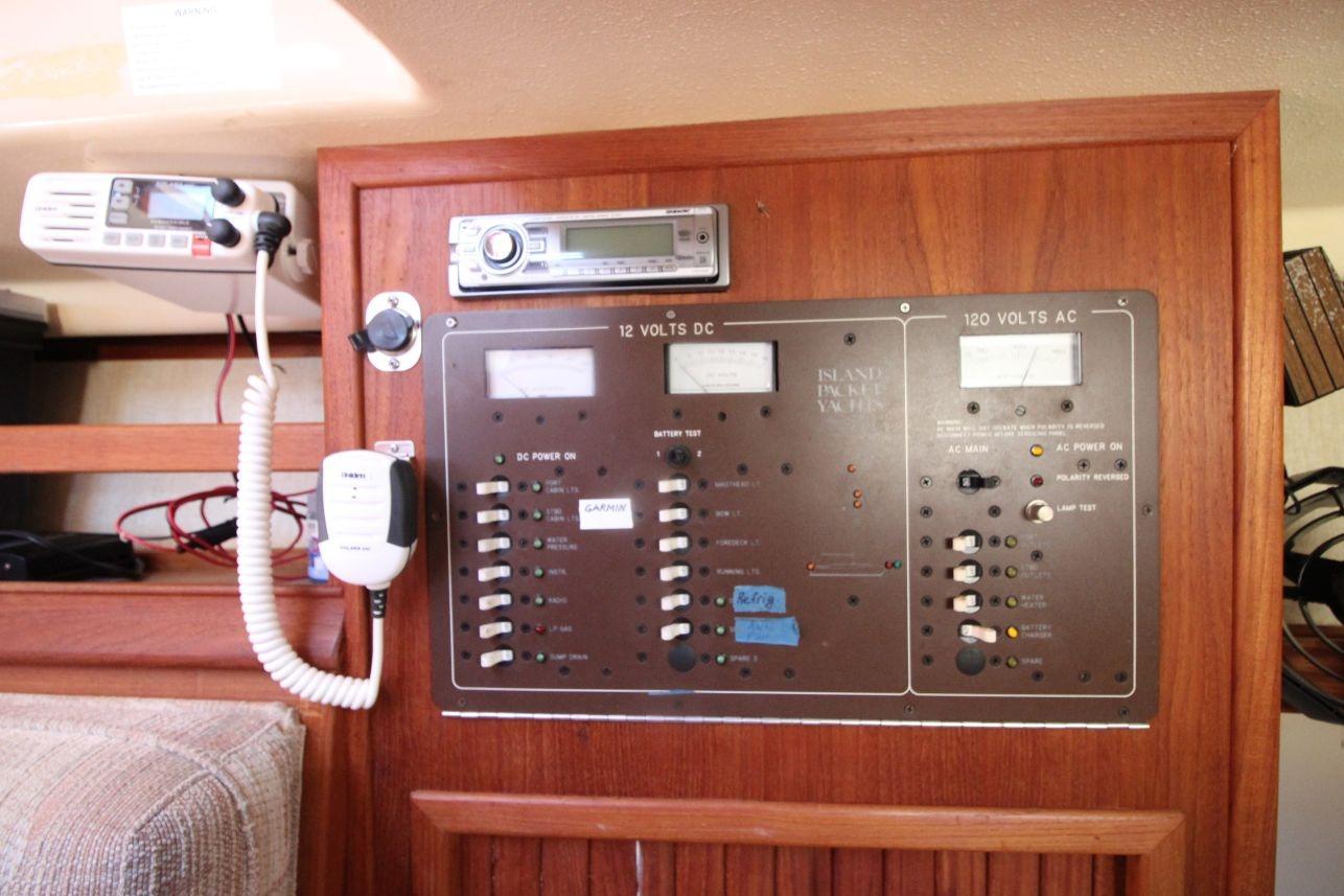 M 10460 CF Knot 10 Yacht Sales M 10460 CF Knot 10 Yacht Sales