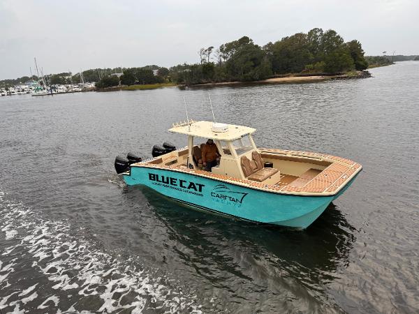 2024 BlueCat 30- International Model