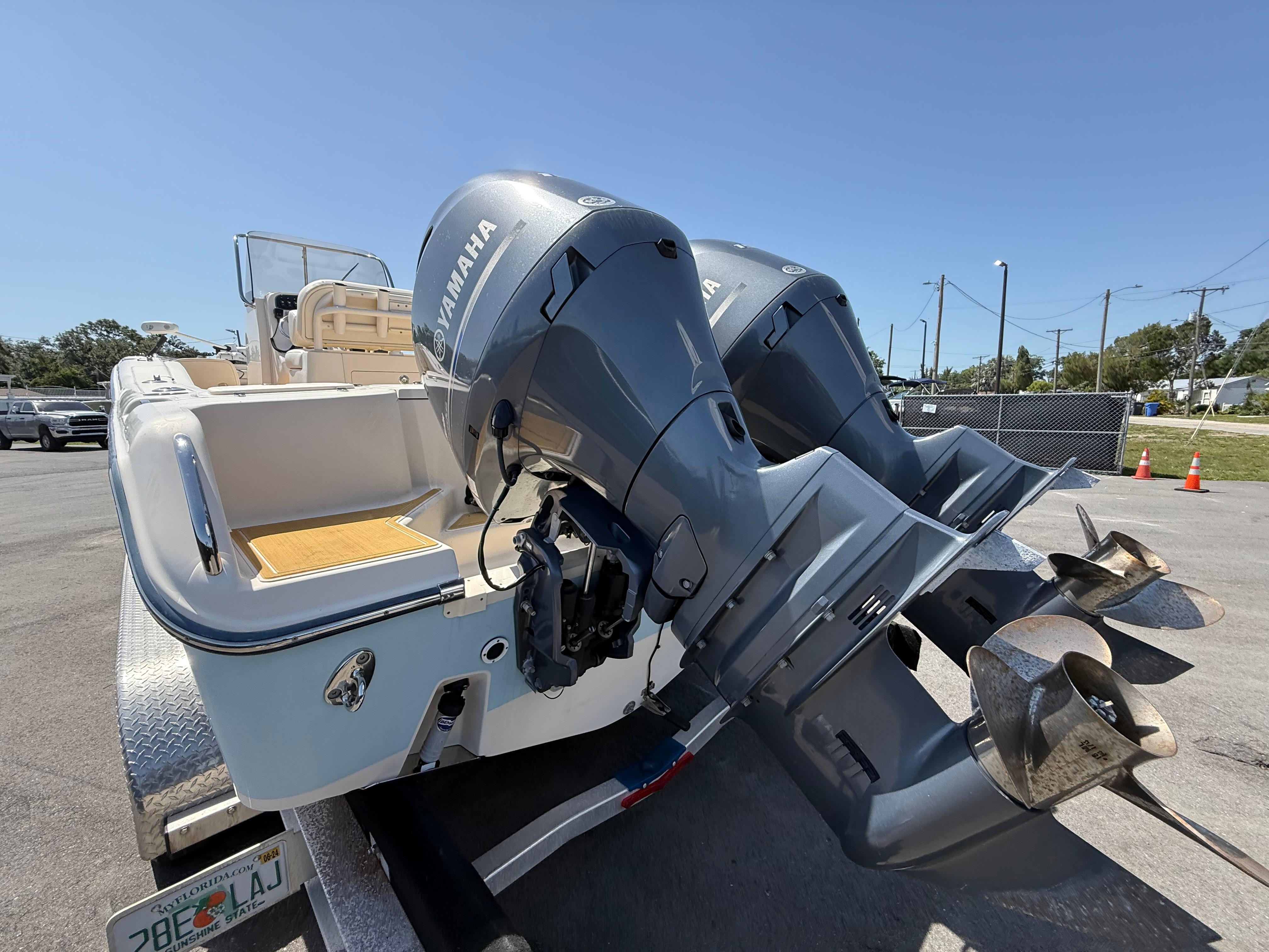2020-grady-white-fisherman-257-power-9770253-20250515081911042-1_XLARGE