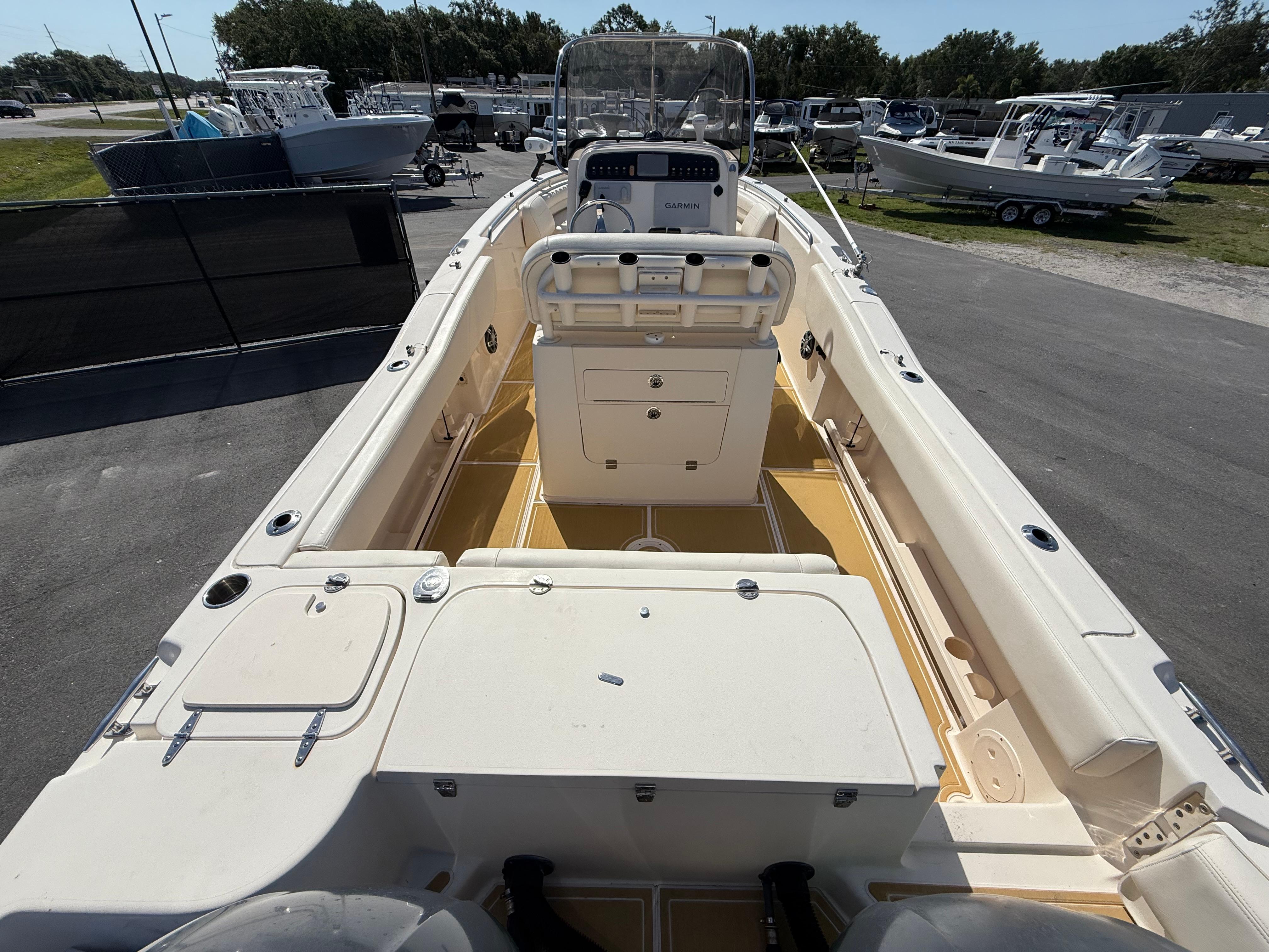 2020-grady-white-fisherman-257-power-9770253-20250515081926269-1_XLARGE