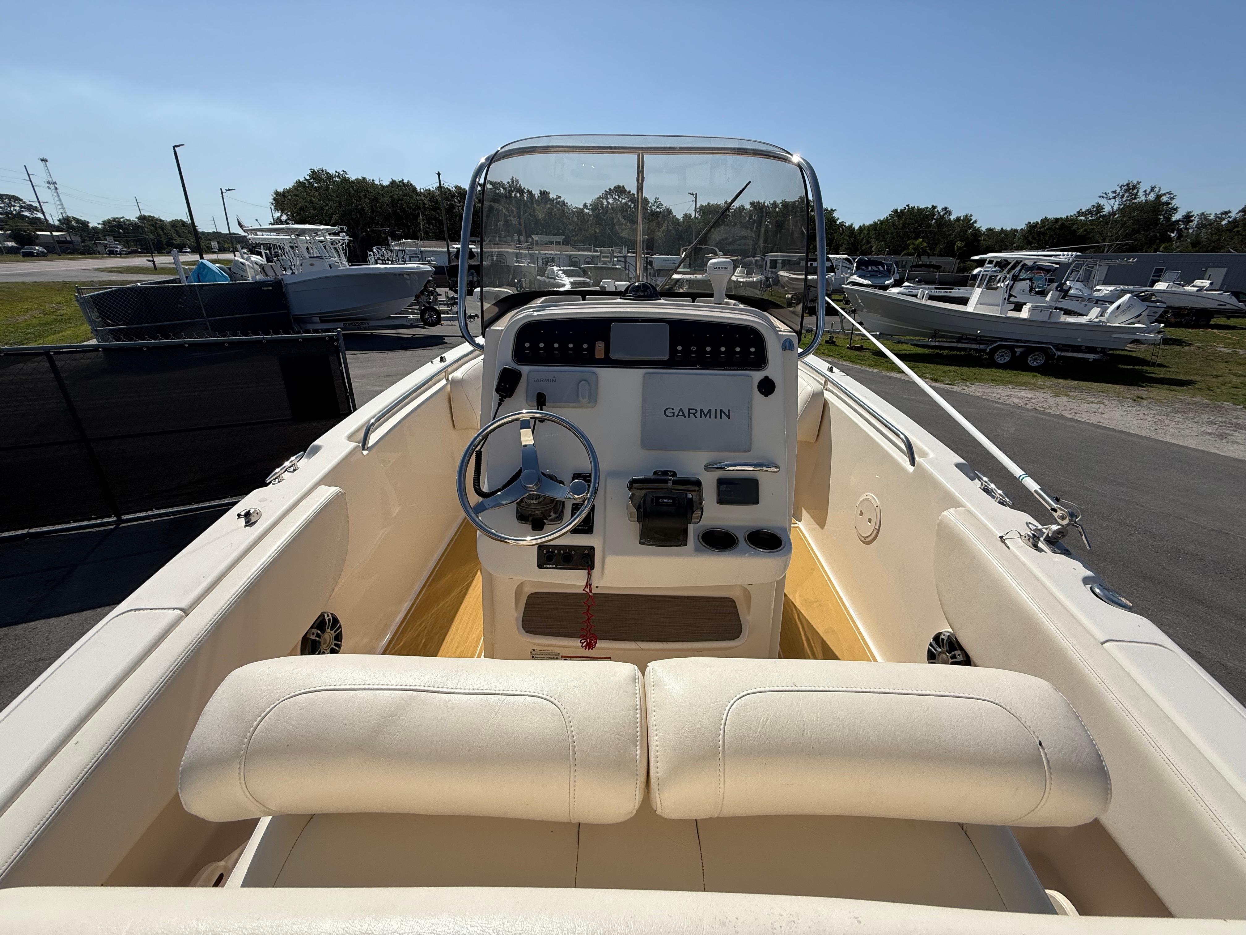 2020-grady-white-fisherman-257-power-9770253-20250515082003136-1_XLARGE