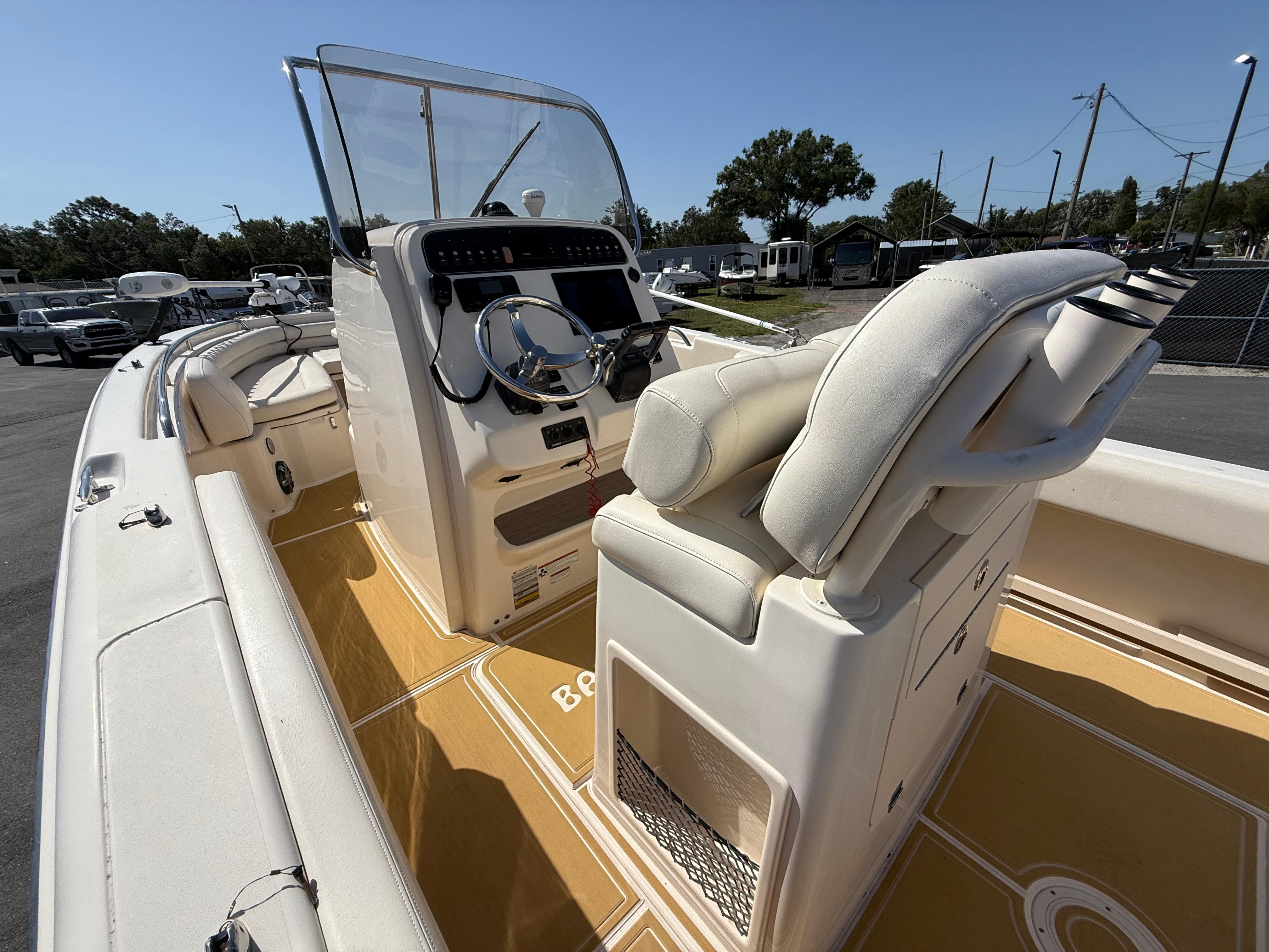 2020-grady-white-fisherman-257-power-9770253-20250515082010246-1_XLARGE