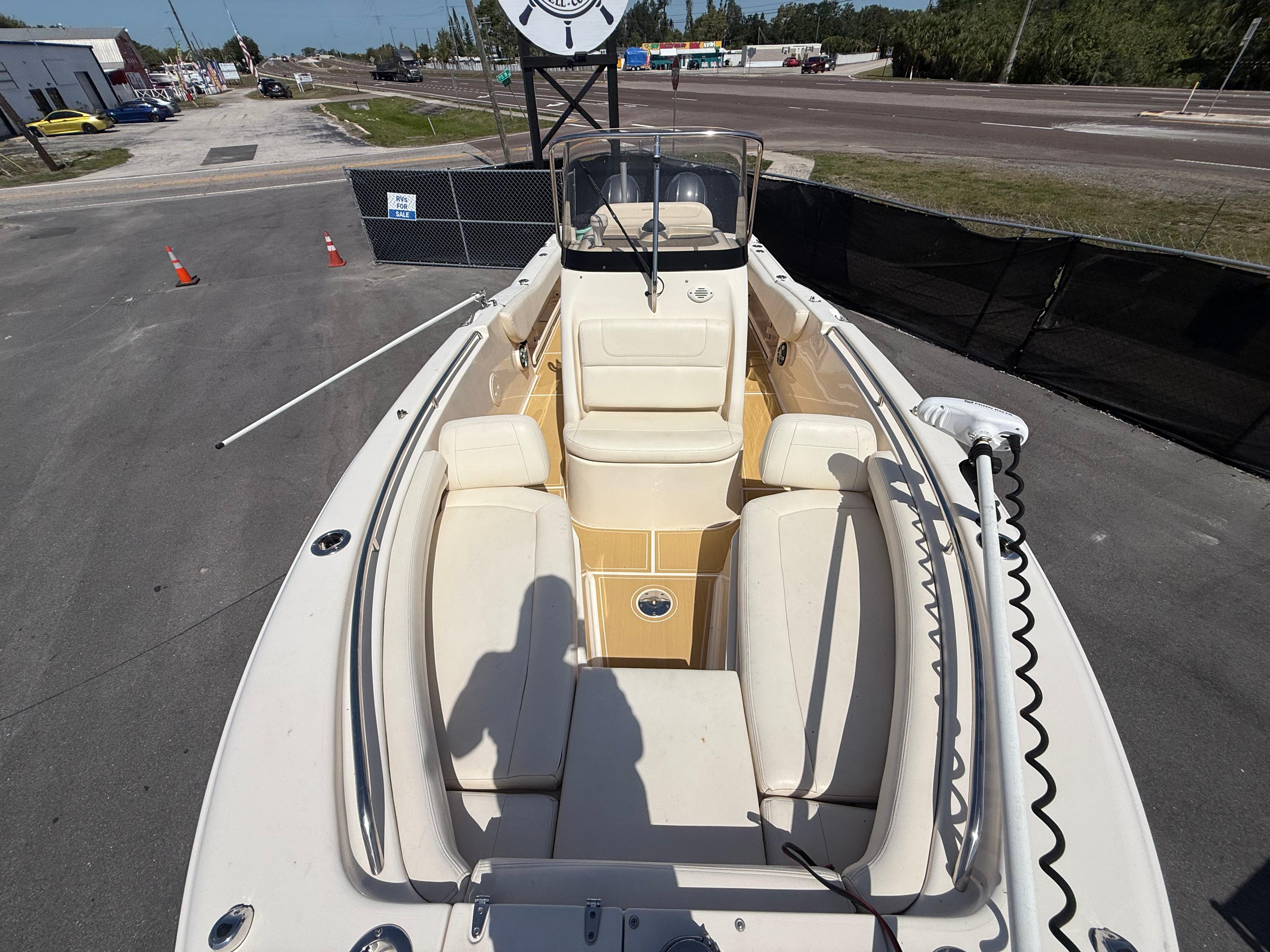 2020-grady-white-fisherman-257-power-9770253-20250515082158283-1_XLARGE