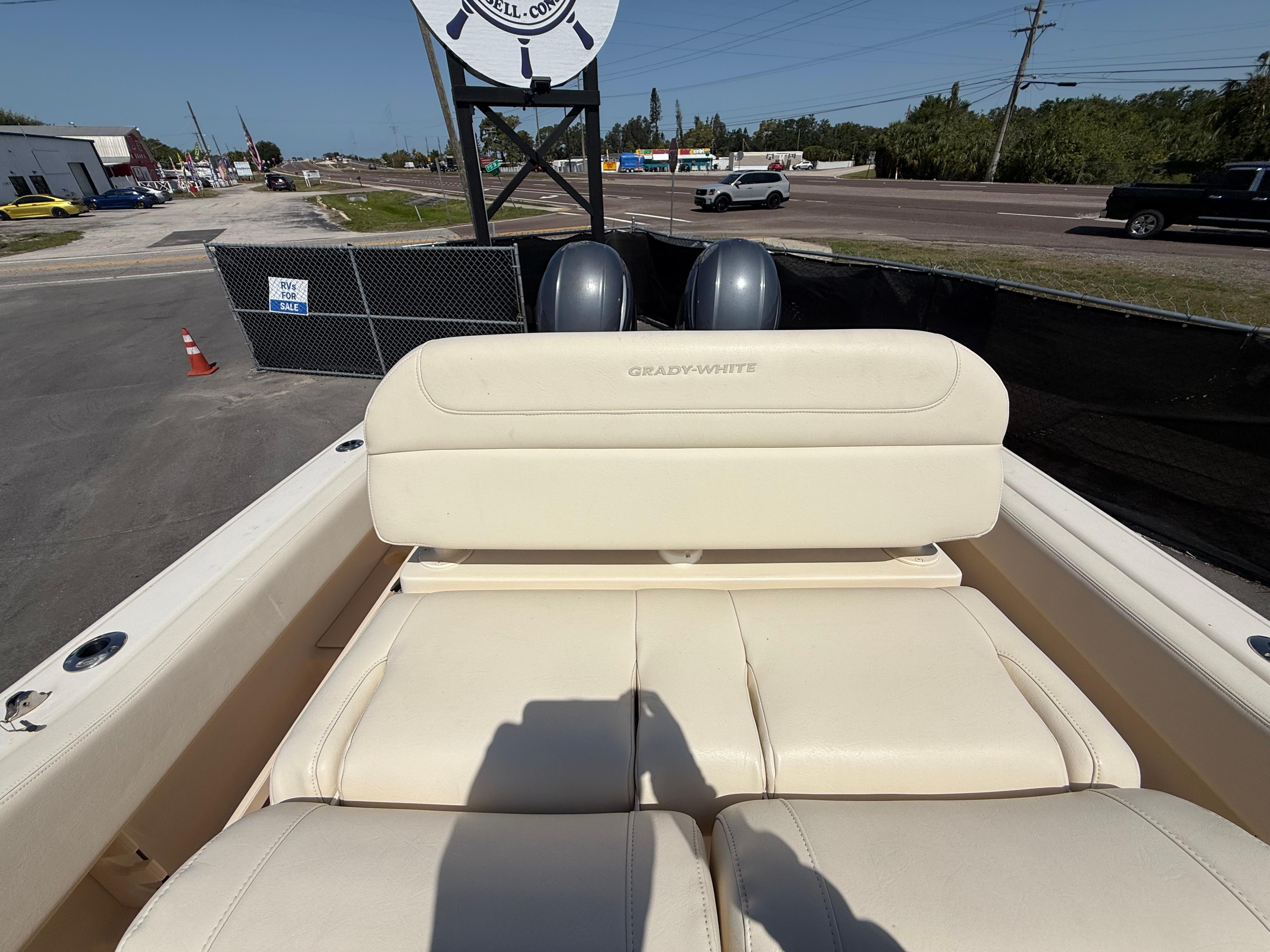 2020-grady-white-fisherman-257-power-9770253-20250515082212368-1_XLARGE