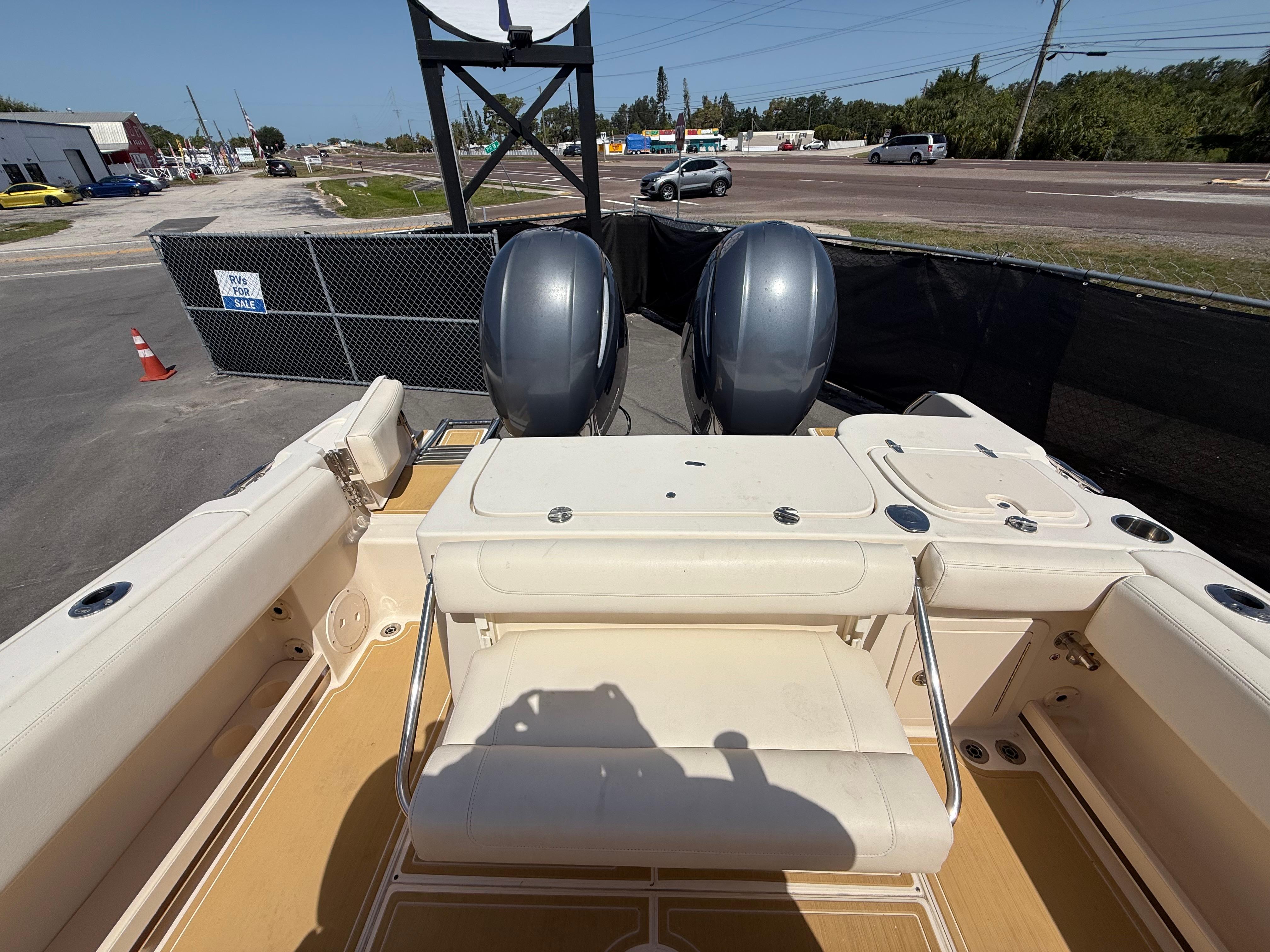 2020-grady-white-fisherman-257-power-9770253-20250515082222175-1_XLARGE