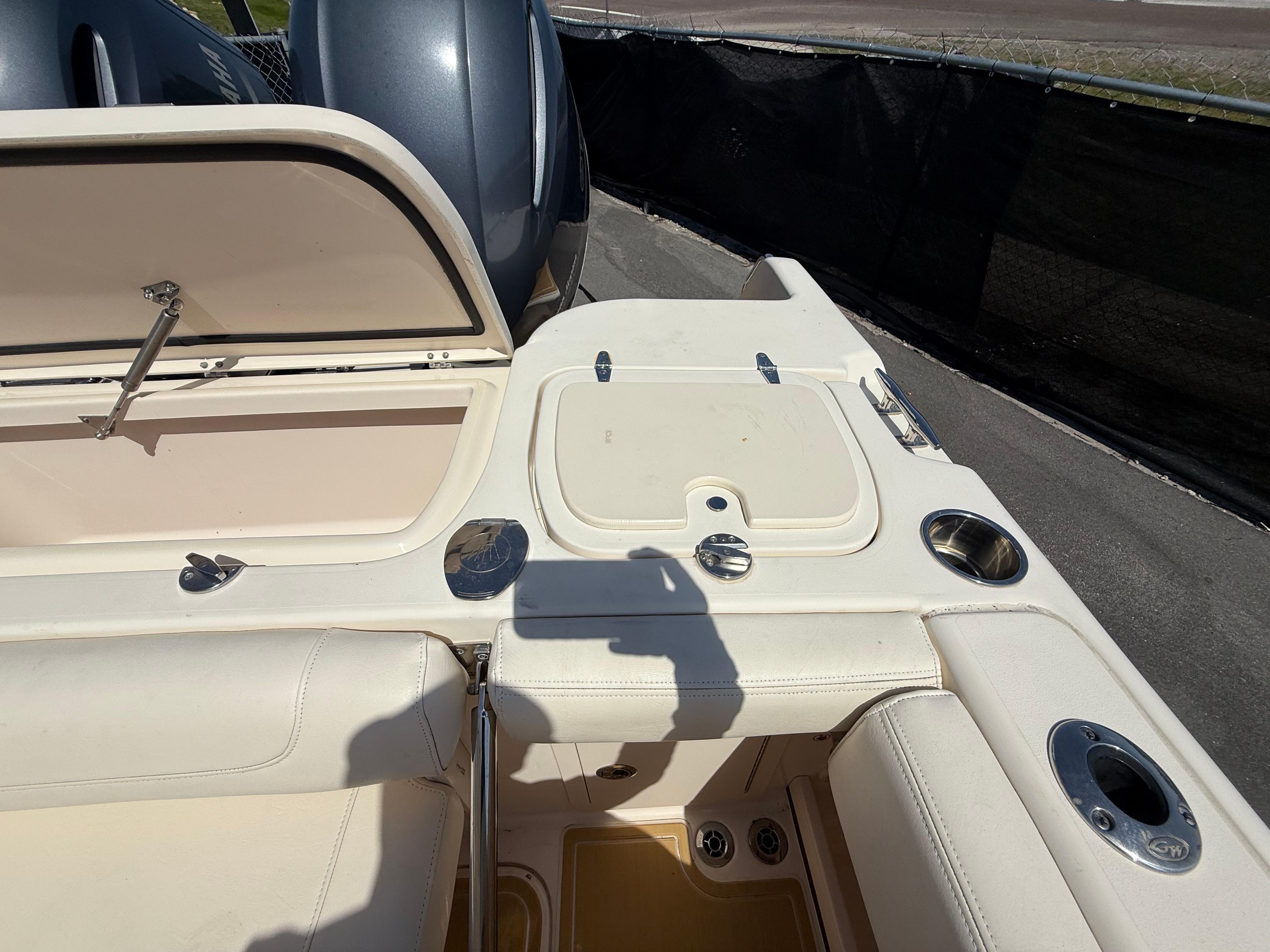2020-grady-white-fisherman-257-power-9770253-20250515082248241-1_XLARGE