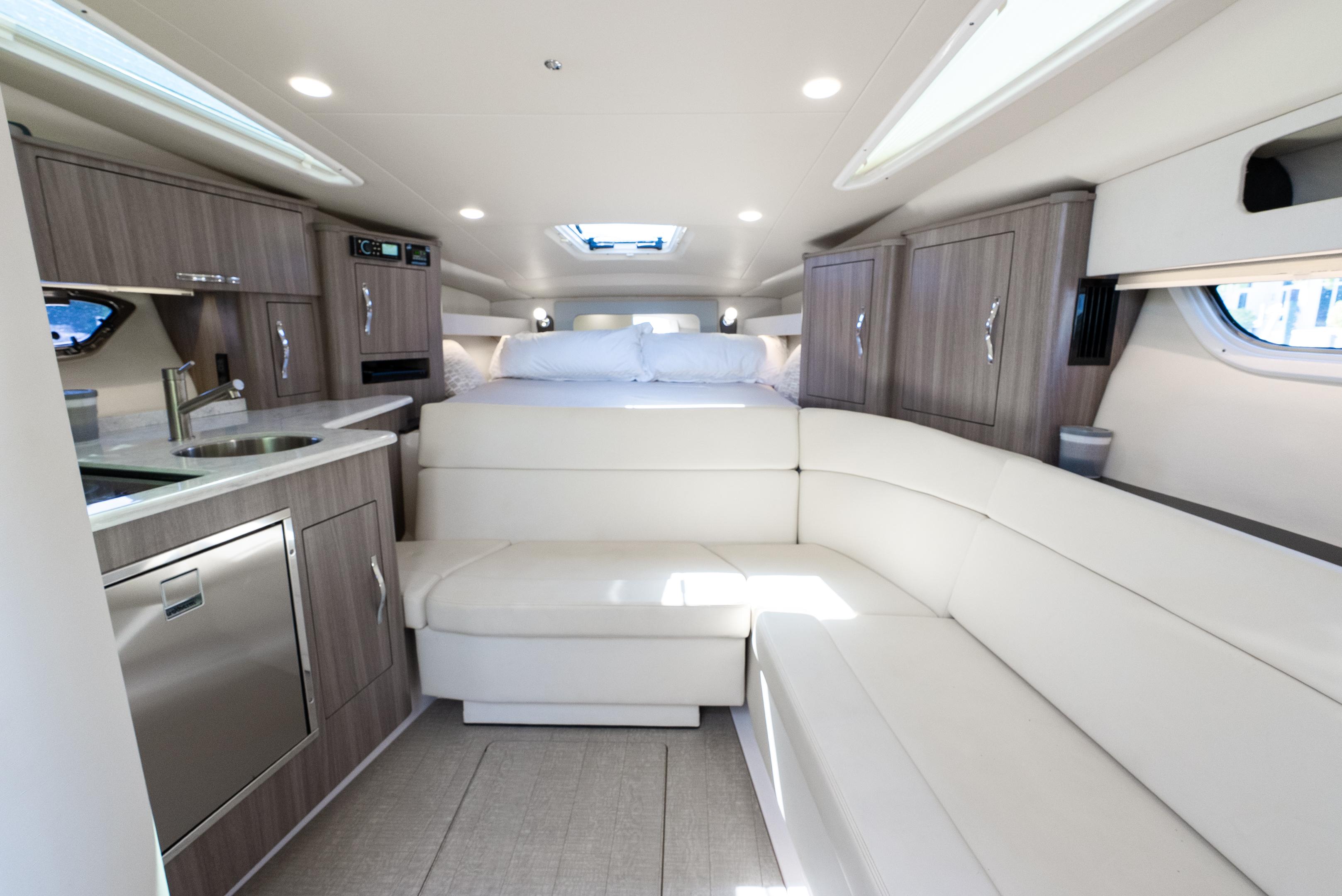 2020-regal-35-sport-coupe-power-9700254-20250228220717076-1_XLARGE