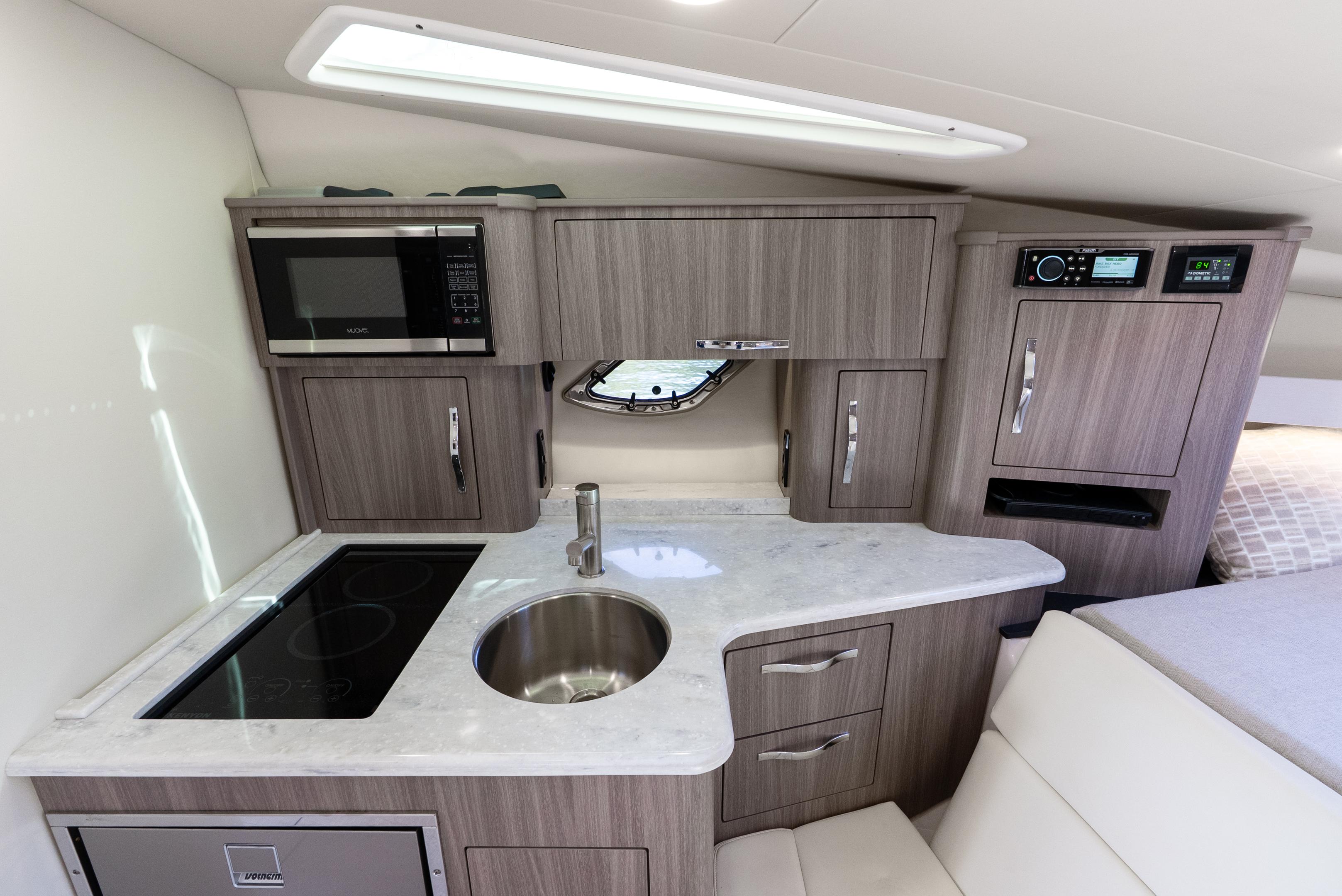 2020-regal-35-sport-coupe-power-9700254-20250228220726168-1_XLARGE