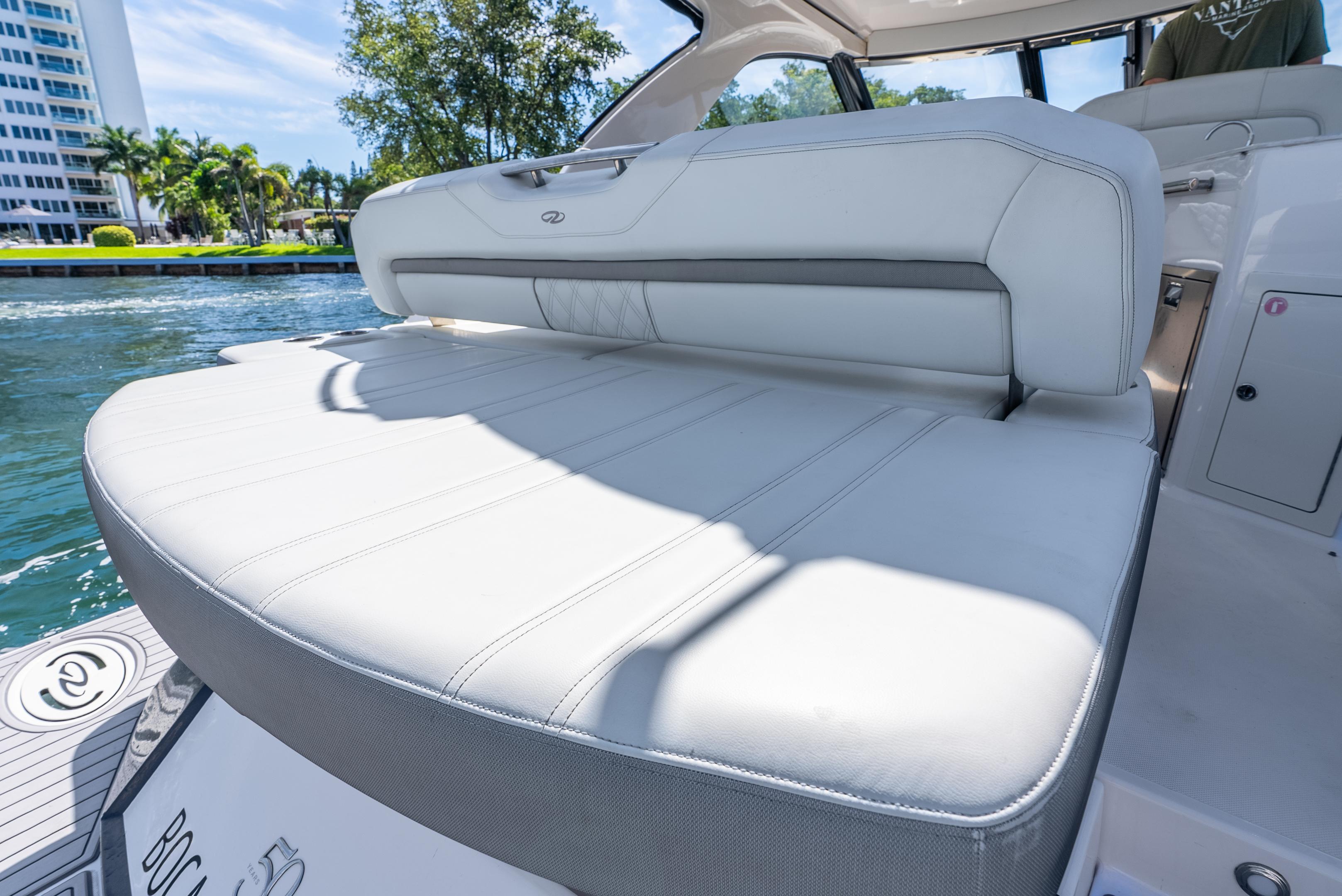 2020-regal-35-sport-coupe-power-9700254-20250228220758157-1_XLARGE